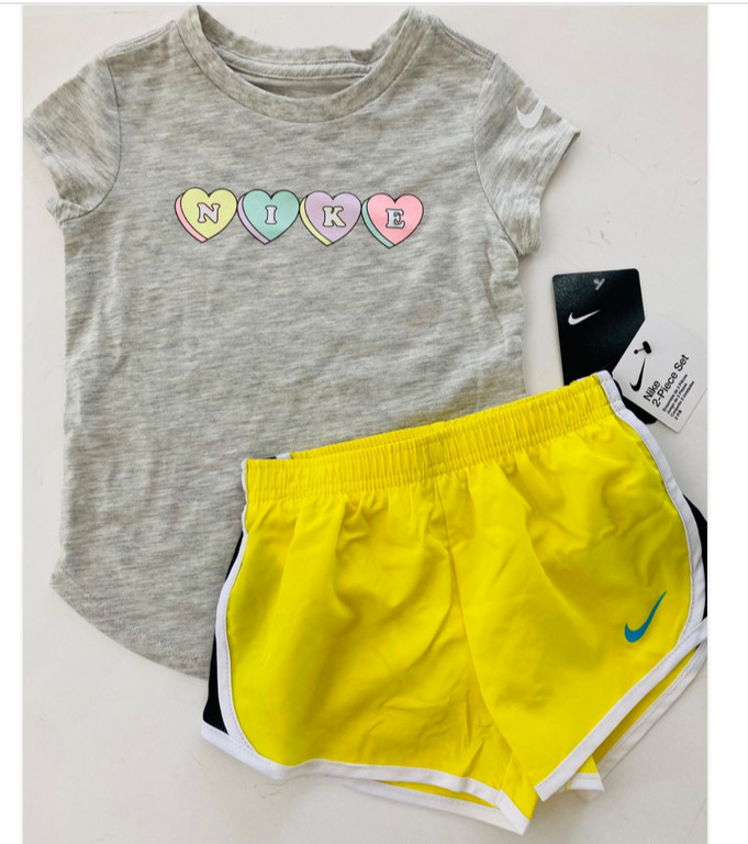 NIKE Girls 2pc shorts Set T-shirt Shorts Athletic Set Size 4 6 6X Pink Blue Blk