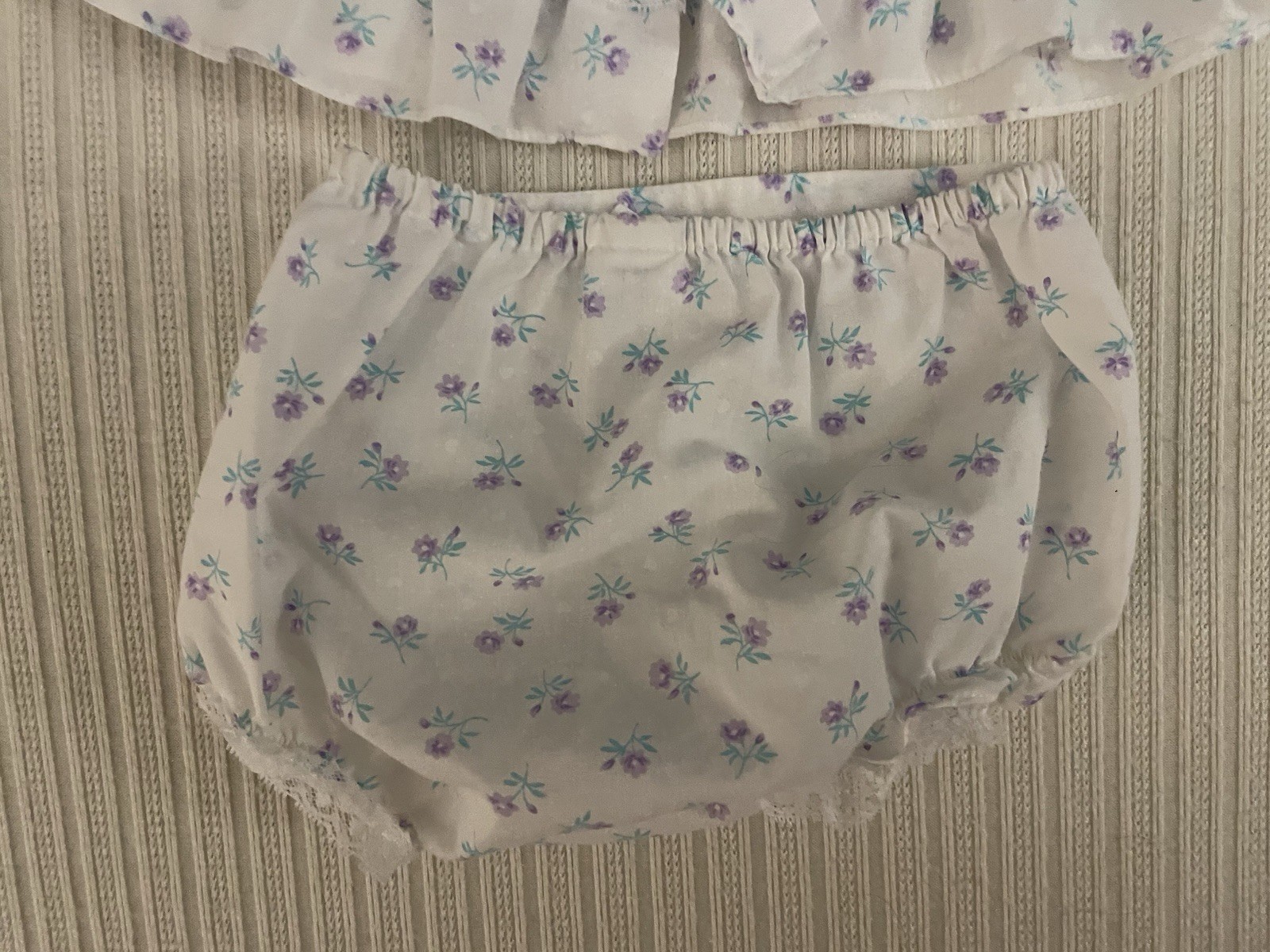 Vtg Baby Two Piece Set Lavender Ribbons Floral Lace Ruffled Bloomers 3-6 Month