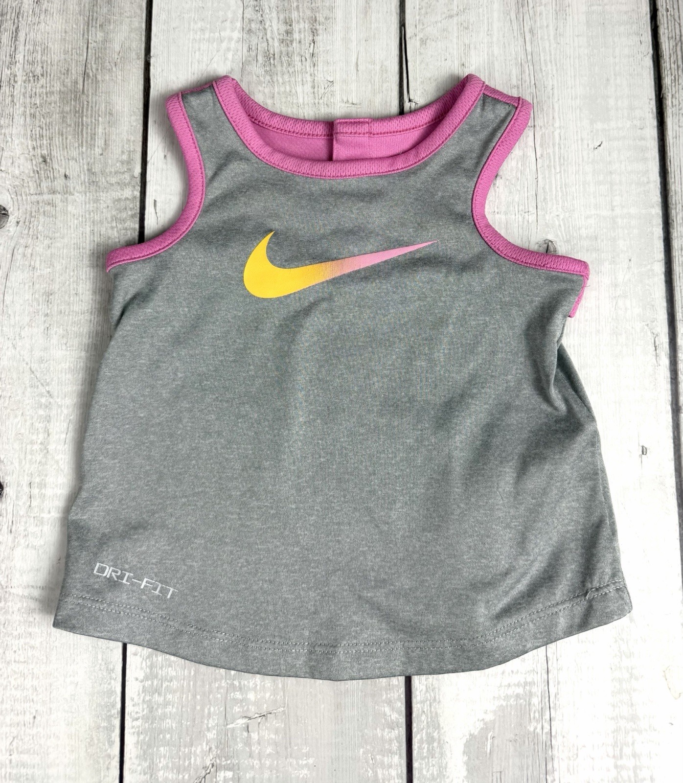 Nike & Under Armour Baby Girls 12-18M Lot Of 6 Graphic Shirts 0243