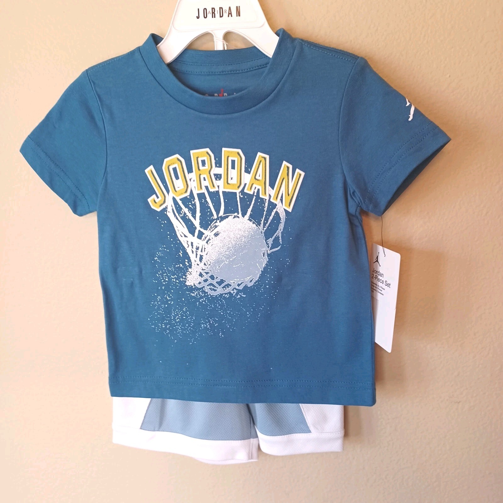 Air Jordan Nike Boys T-Shirt & Shorts Set 2T Blues Mesh Shorts Spellout