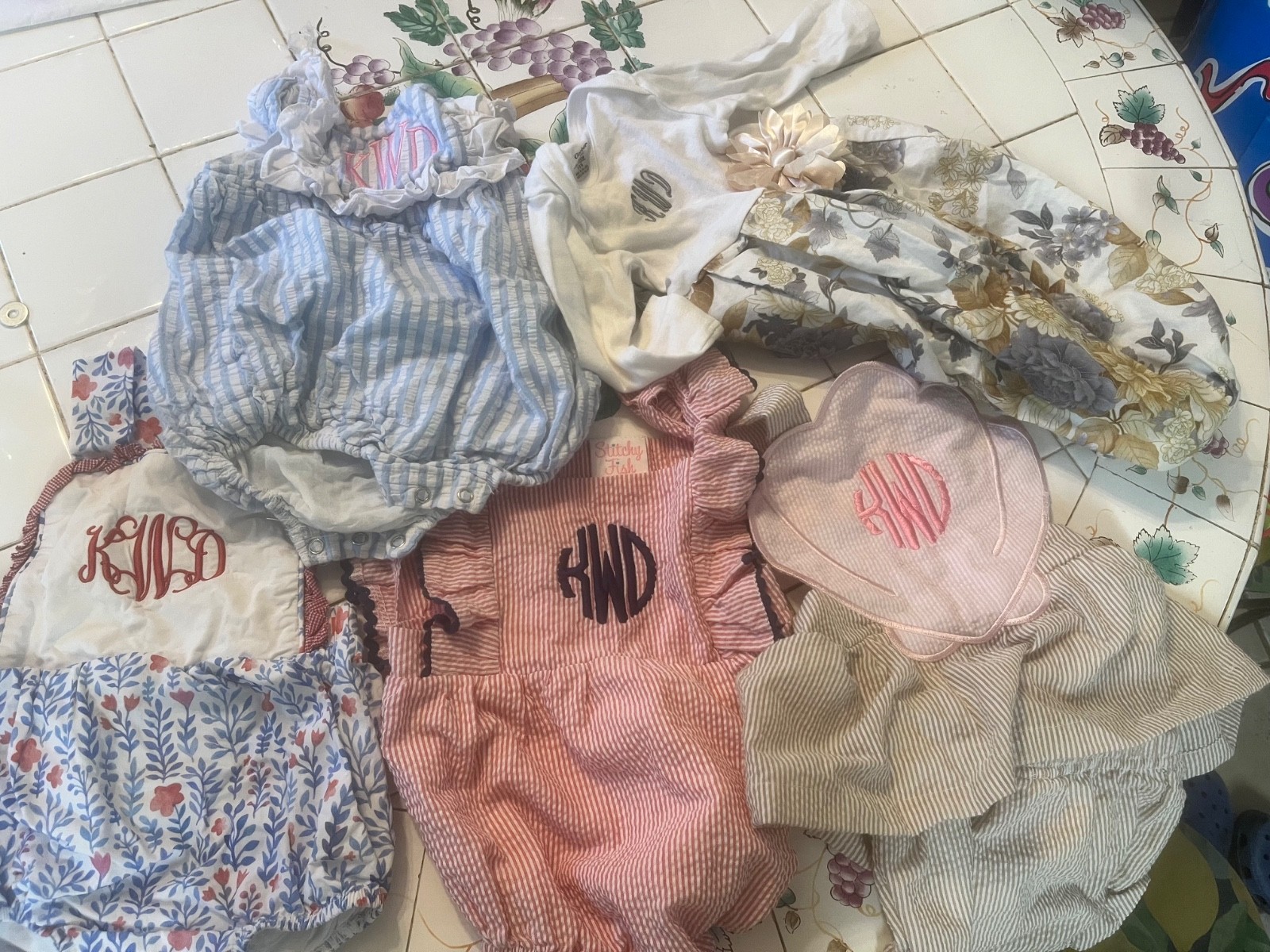 lot of 5 “kDw” monogrammed baby girl outfits size 6 months