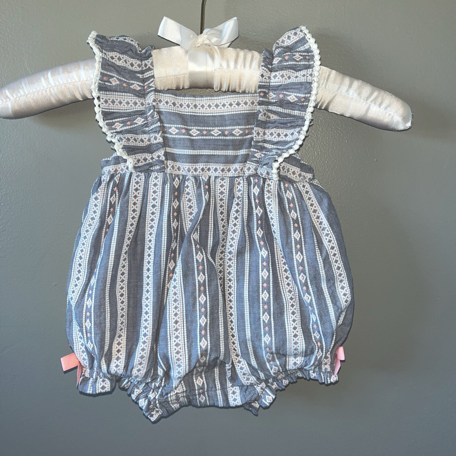 Tommy Bahama Embroidered Bubble Romper Baby Infant 3-6 M Ruffles Bows