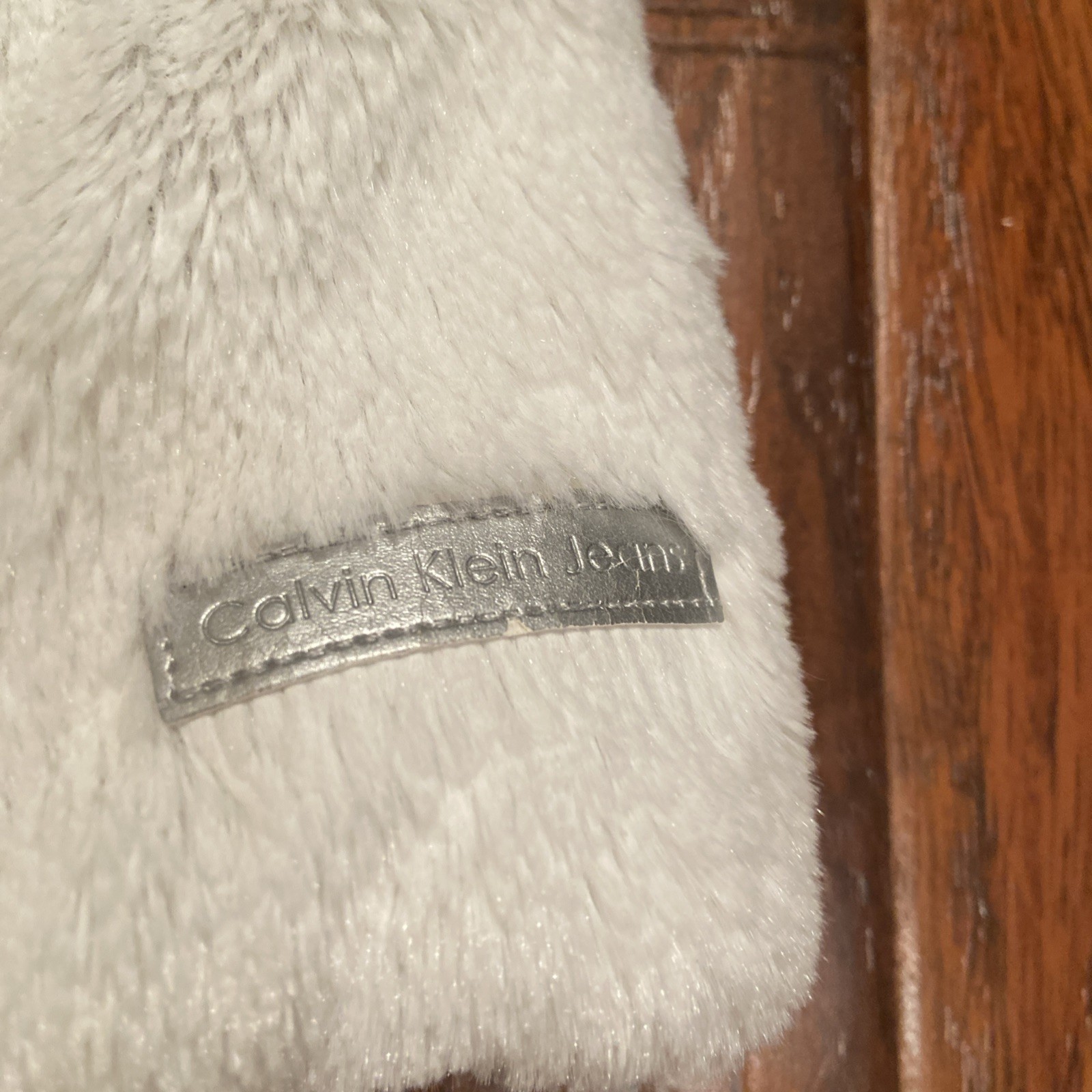 Calvin Klein Girl’s Size 2 Fuzzy Bolero Polyester Blend White