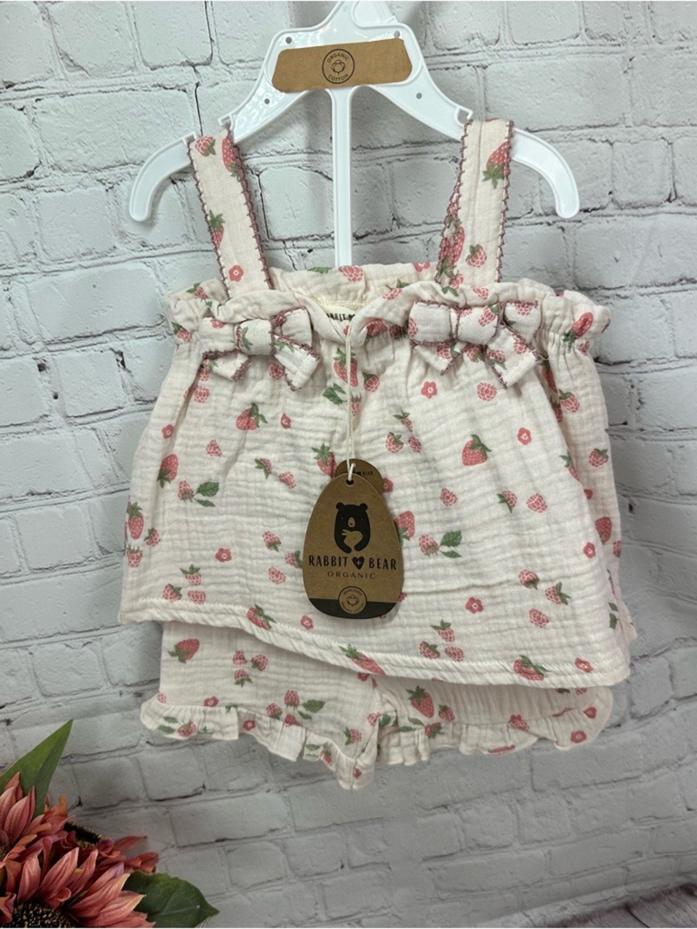 NWT Rabbit + Bear Organic cotton Baby 2pc Set 6-9M berries bow strawberry