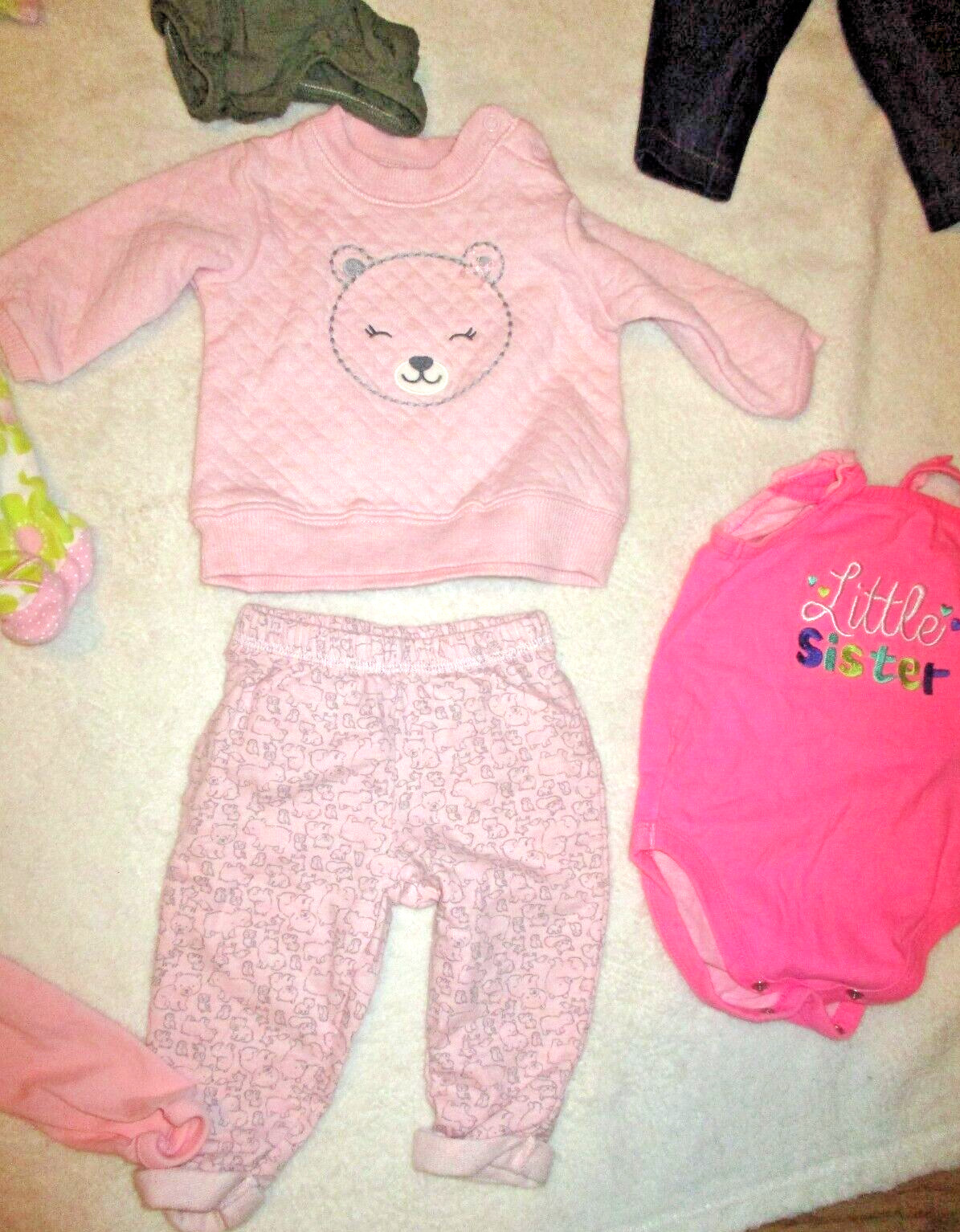 Baby/Infant Girl Clothing~Size 3 Months~Variety~17 Pieces of Clothing~Pre-Owned