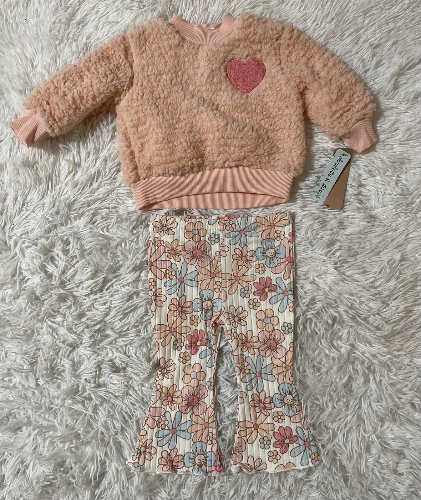 NEW 2 Piece Outfit Set Pink Heart Sherpa Top Floral Flare Pants Baby Girl 3-6M