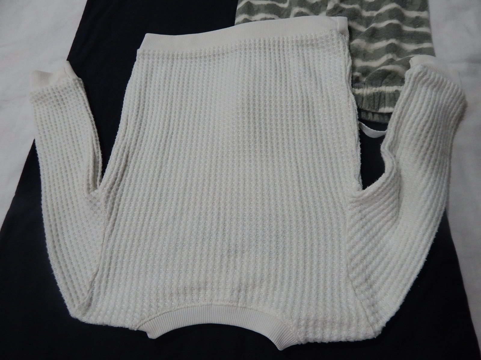 BABY Boys MAMAS Boy size 24 months 2 piece pants and Thermal Set TAHARI so cute
