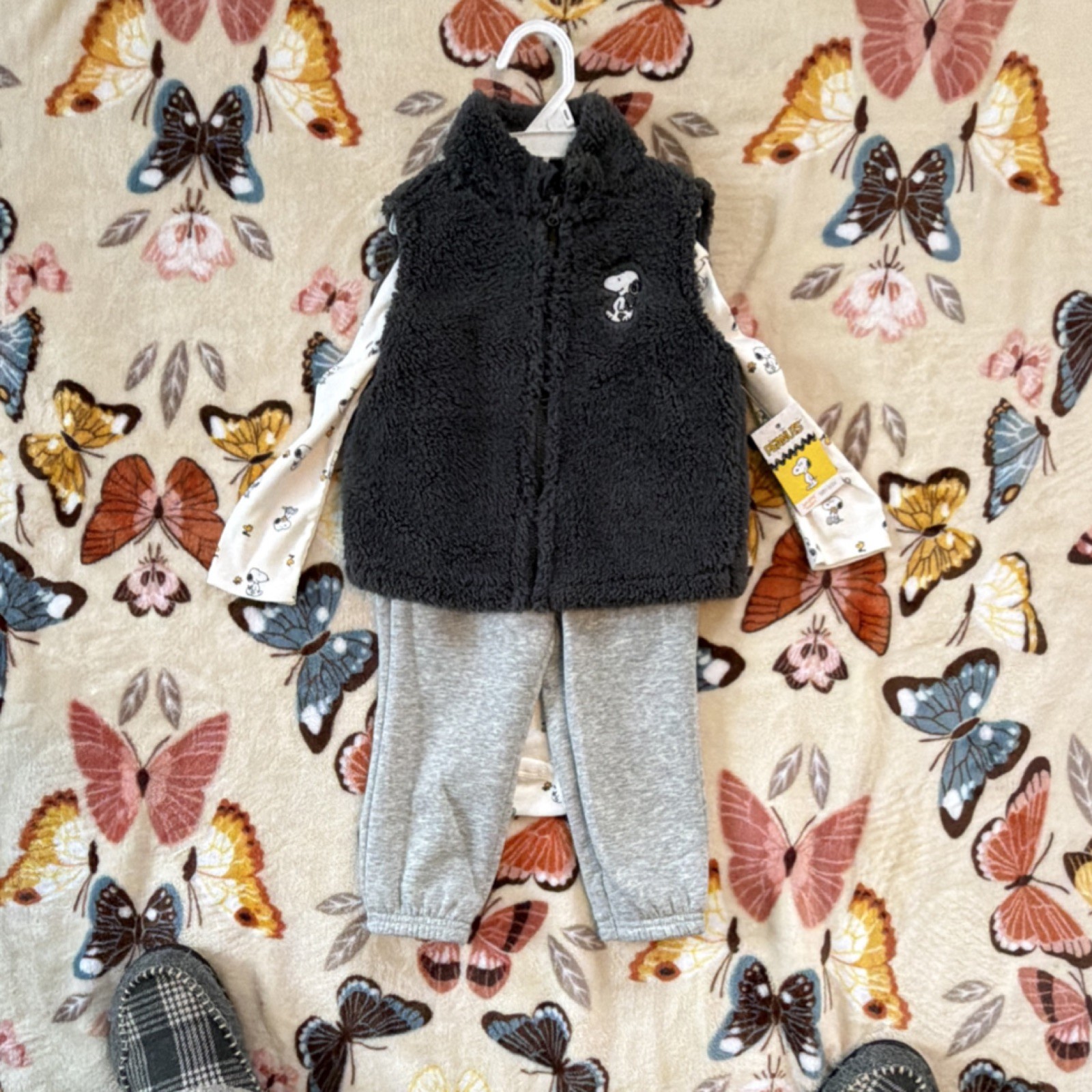 Jumping Beans 3 Piece Vest Bodysuit Pants Set 24M Gray White Peanuts Snoopy