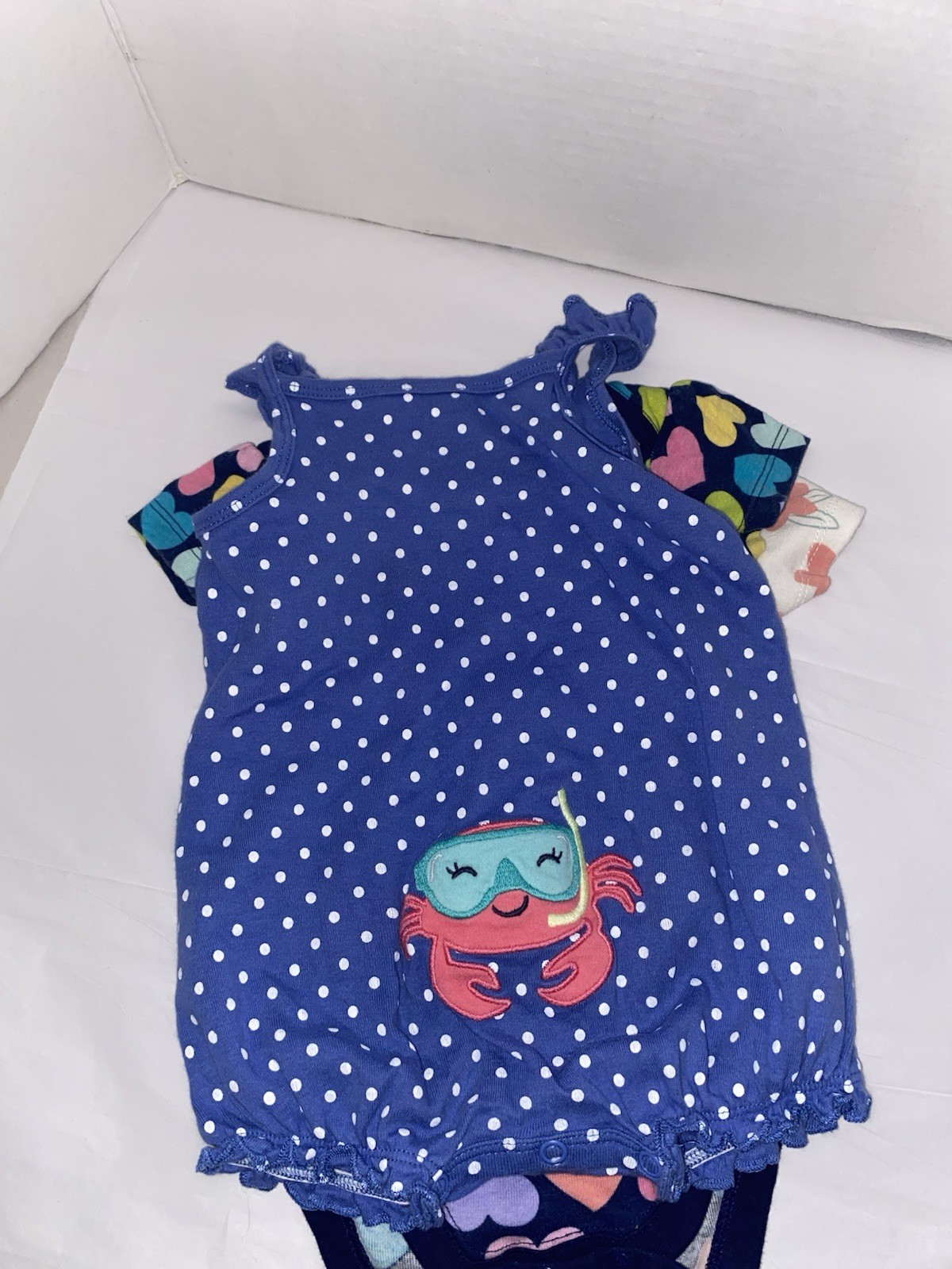 Baby 4 Sets Carter’s Bundles Size 6M Hearts Dots Floral