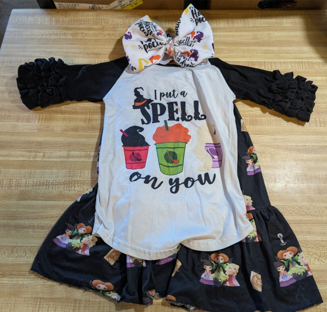 Hocus Pocus Baby Girl Size 2 T cotton blend 3 Piece I put a spell on you outfit