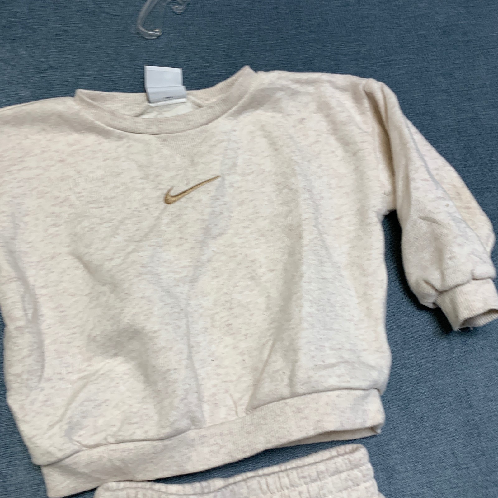 Nike Essential Track Suit Baby 24M Beige Swoosh Logo Fleece Lined Crew Neck Warm