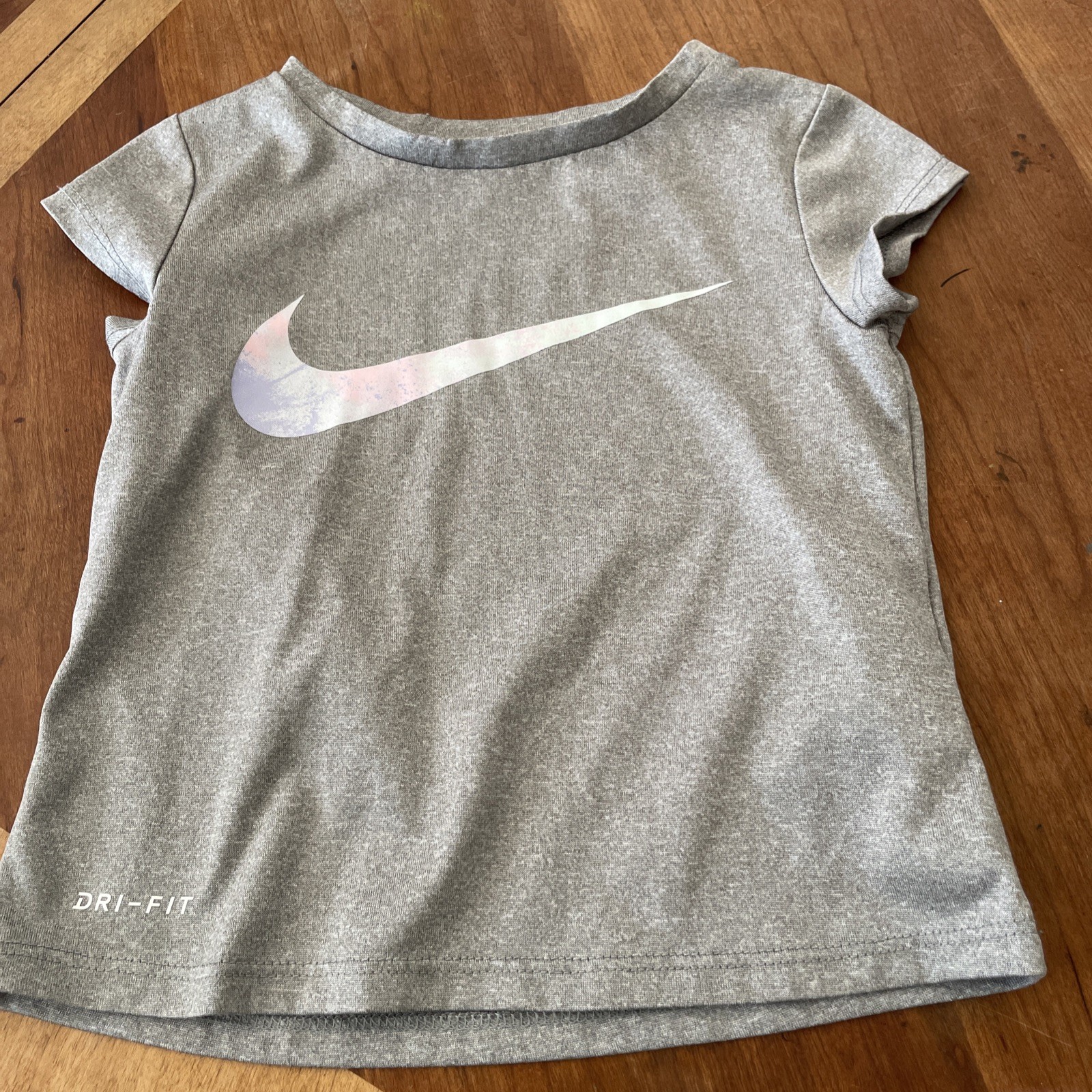 Nike Dri Fit Gray Short Sleeeved T-shirt W Sparkly Swoosh Sz 3