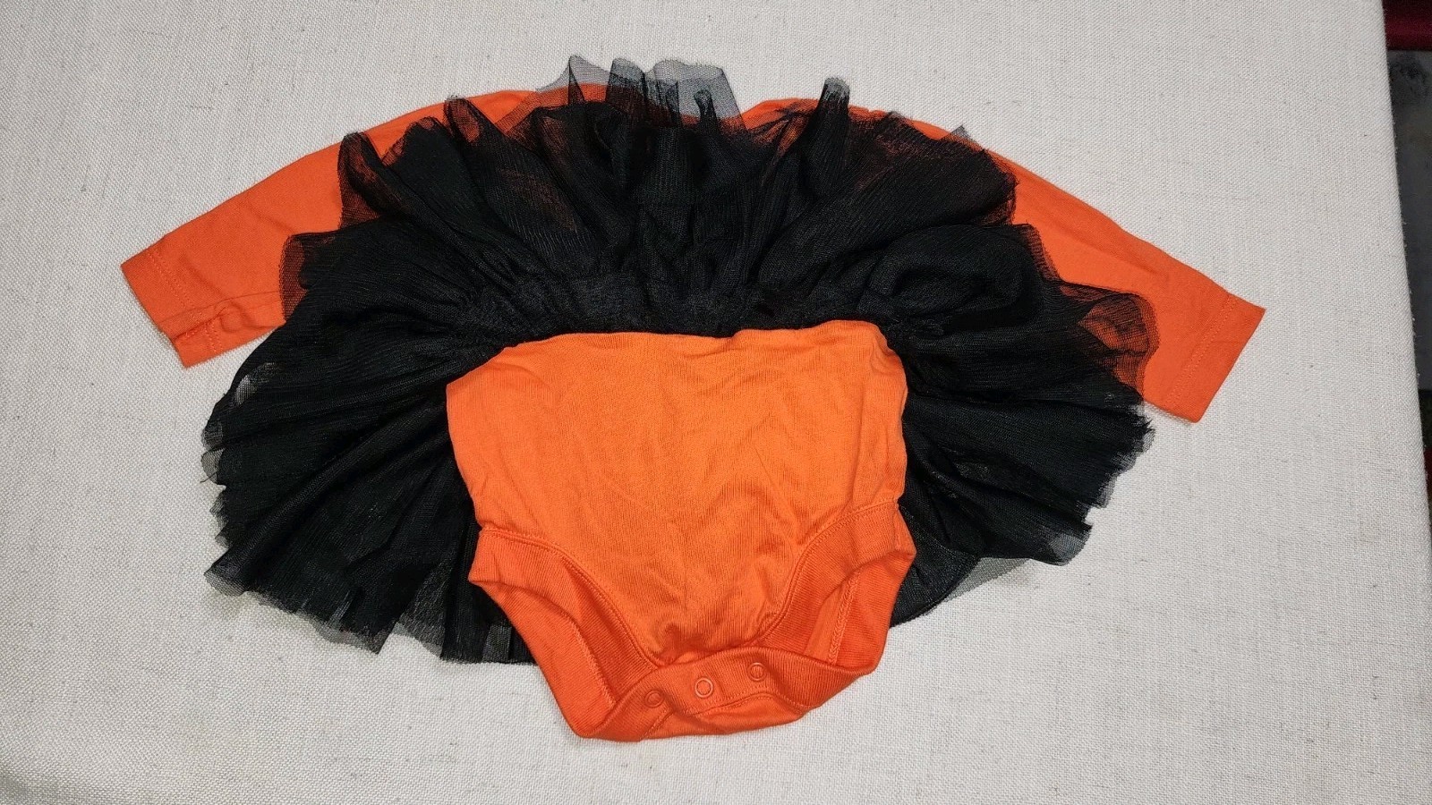 Children’s Place Baby Girl 0-3M Orange Pumpkin Bodysuit Black Tutu Outfit