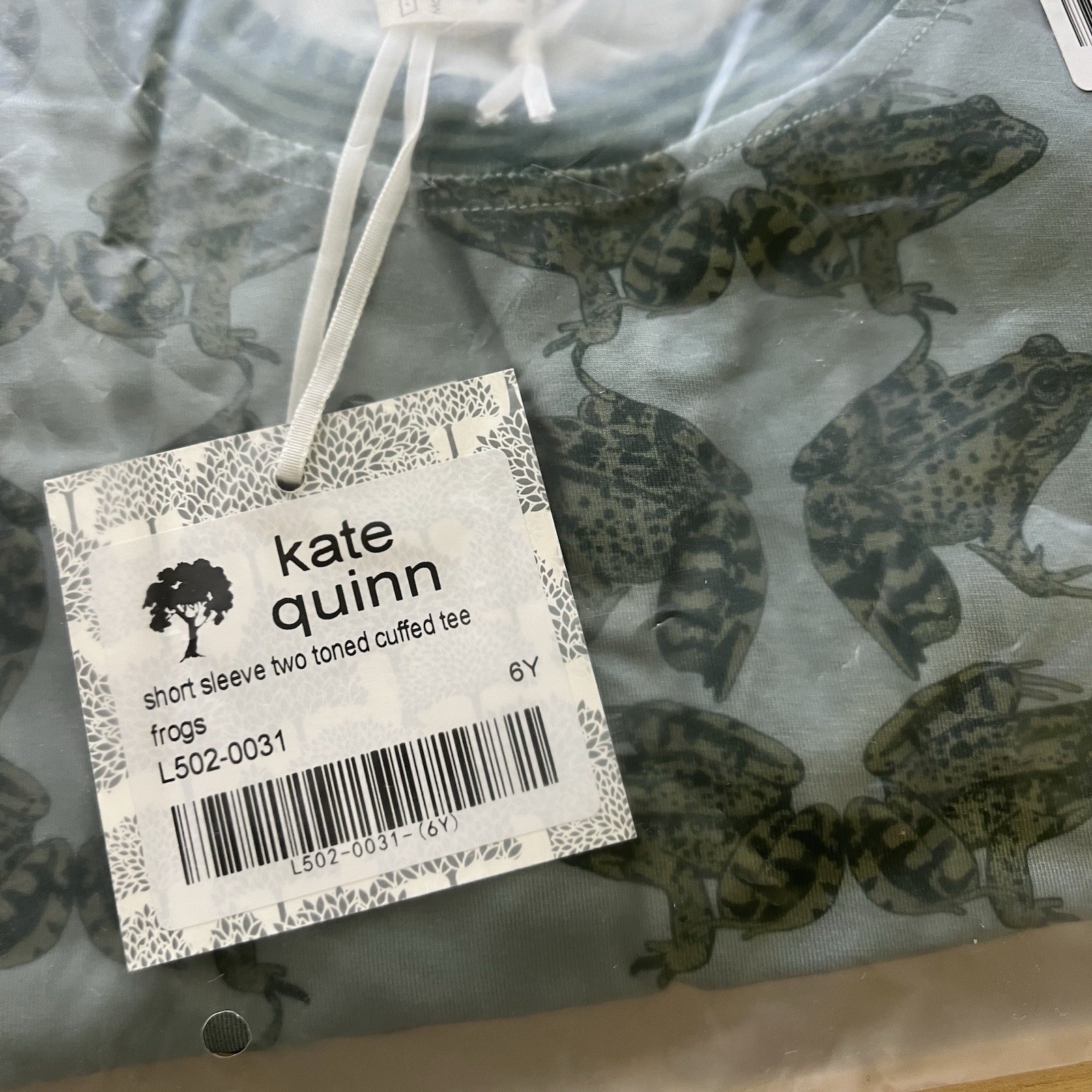 NIB Kate Quinn 6Y Two Toned Cuffed Tee Frogs Light Weight Bamboo