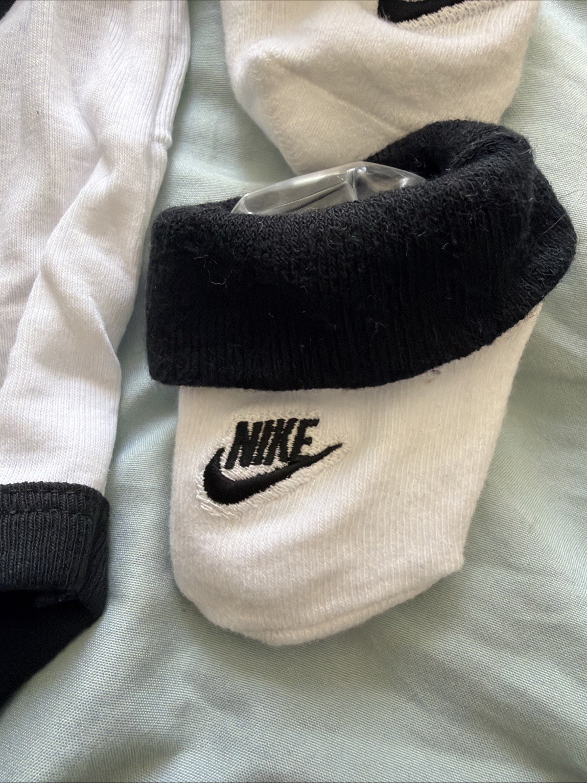 Nike Black & White Infant Baby Set Bodysuit, Booties, Size 0-6 Months