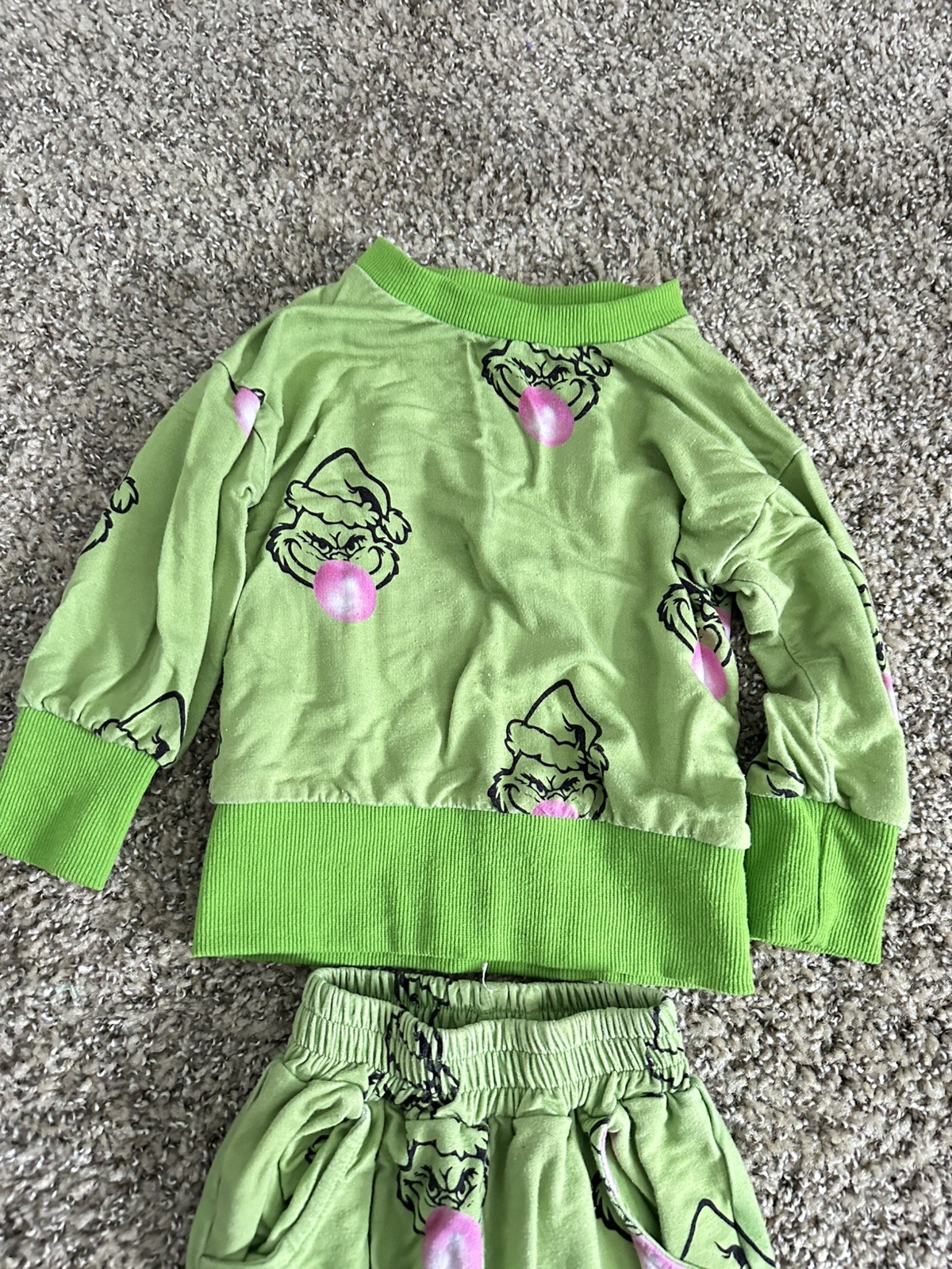 The Grinch Toddler Sweatshirt & Jogger Set Size 12-18Months