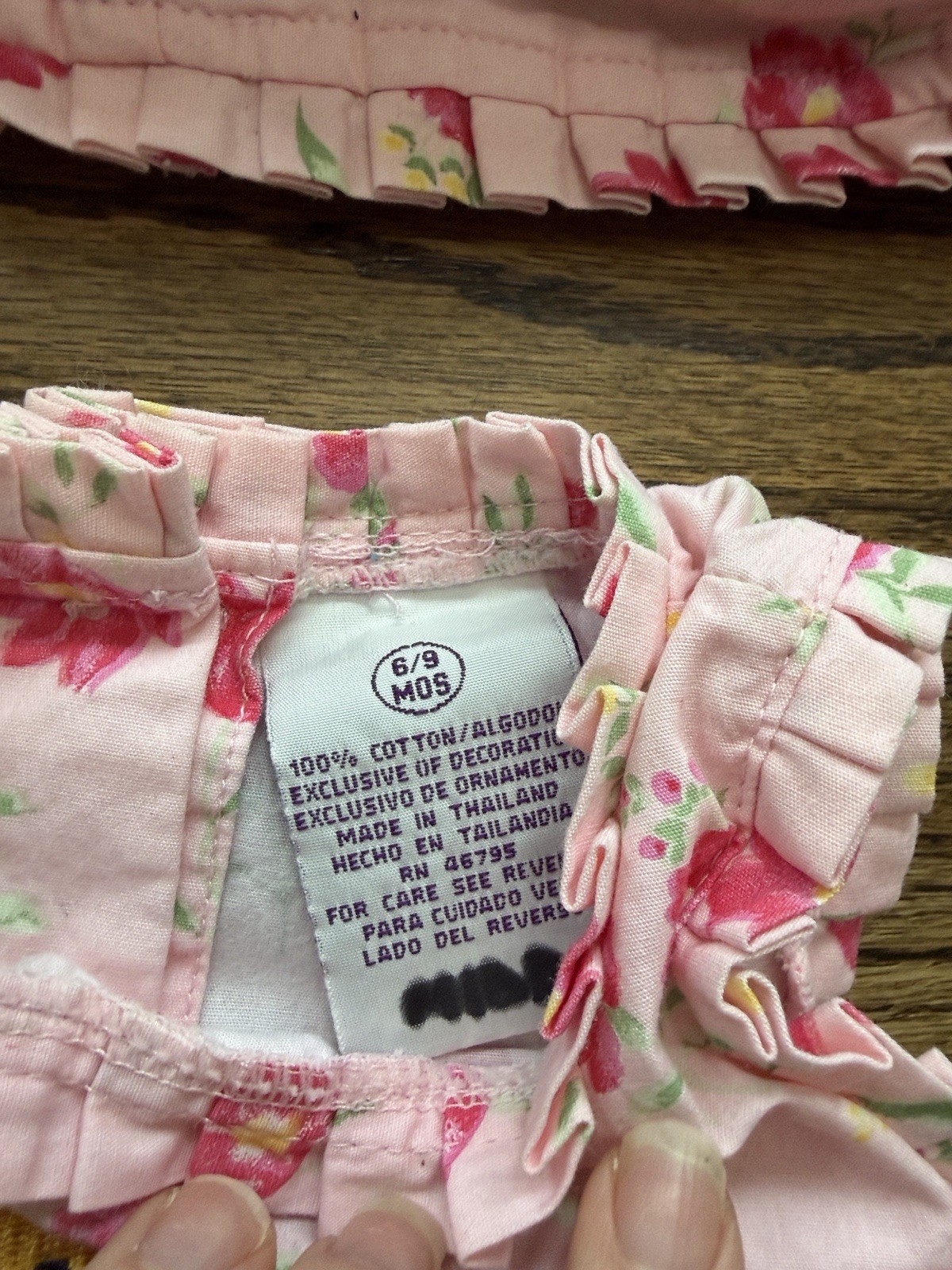 Vintage Winnie the Pooh pink floral embroidered matching set with hat 6/9 Months