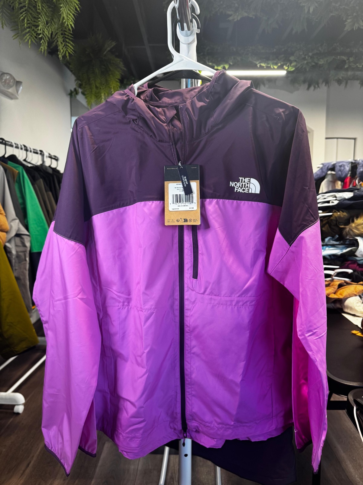 The North Face Womens Higher Run Wind Jacket, XL, Violet Crocus/Black Purple
