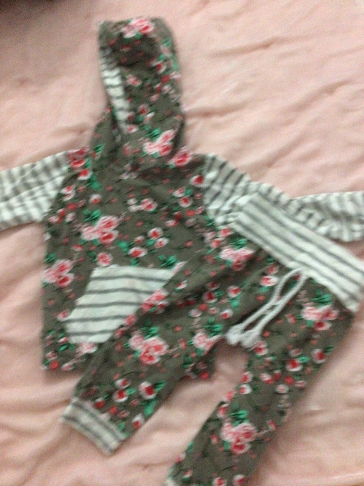 Kids Tales Amazon Toddler girl hooded sweat 2 Pieces floral stripes New 18-24M