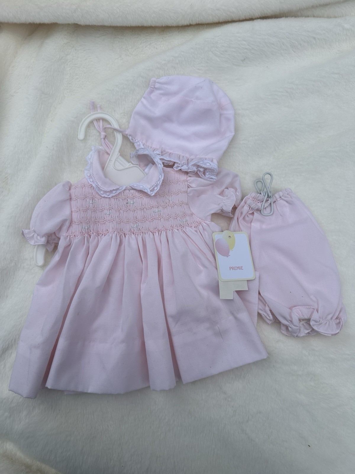 NWT Petit Ami Pink Smocked Lace 3PC Dres Newborn Baby Girls Bonnet Sz O Layette