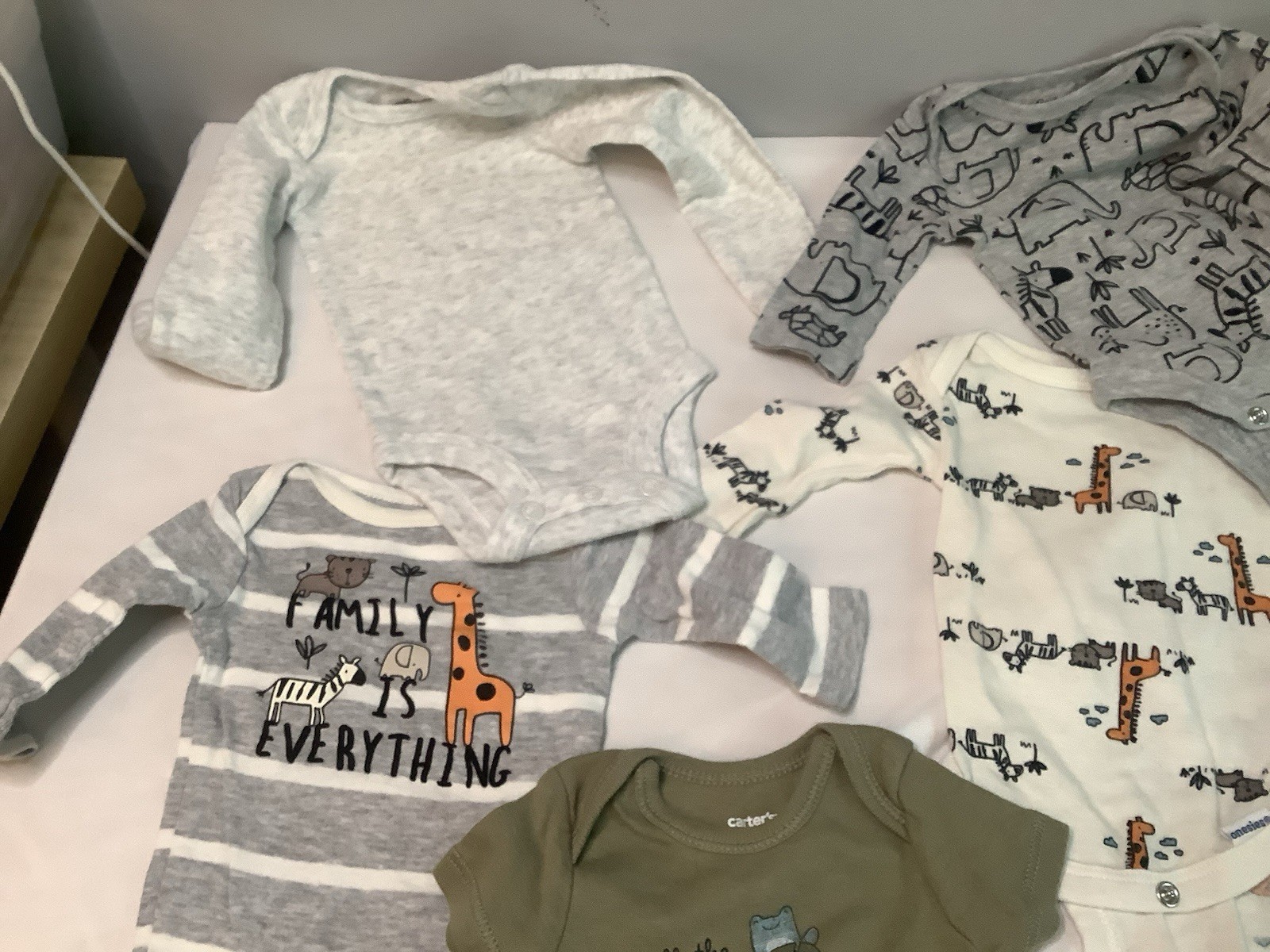 Baby Clothes New Born Boys Mixed Lot Gerber Onsies 6 Hats Lion Webok By Reebok