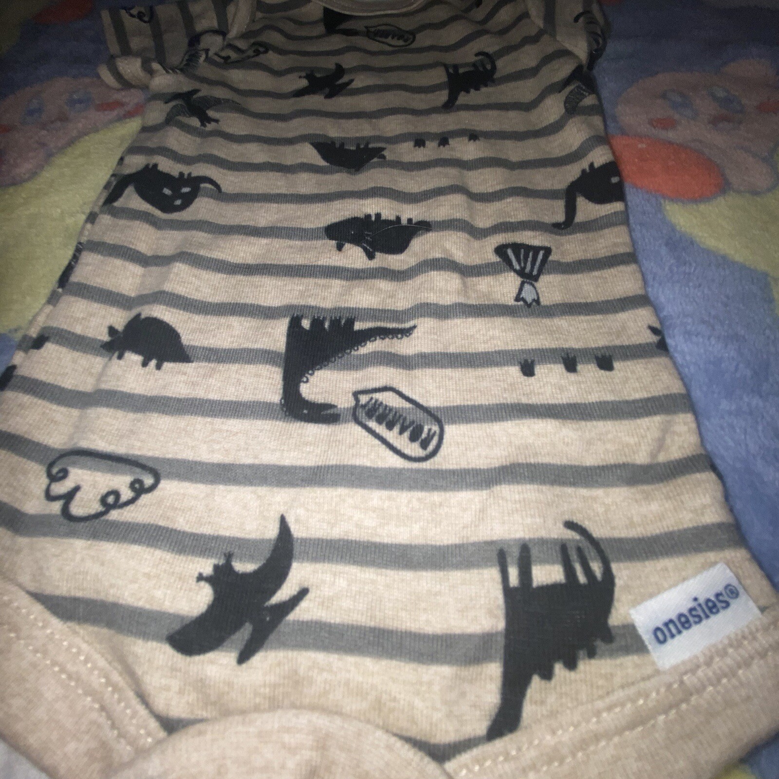 New Born Infant Baby Boy Outfit 0-3 Months Bodysuit Gerber Onesie Dinosaurs Dino