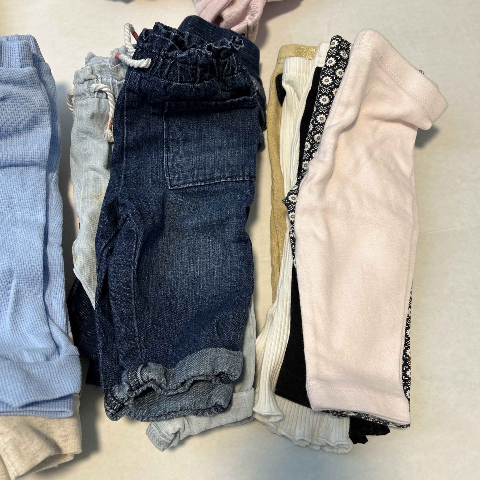 Lot of 37 Winter 6-9 Mo Baby Girl Clothes 27 Pants 10 Tops B139
