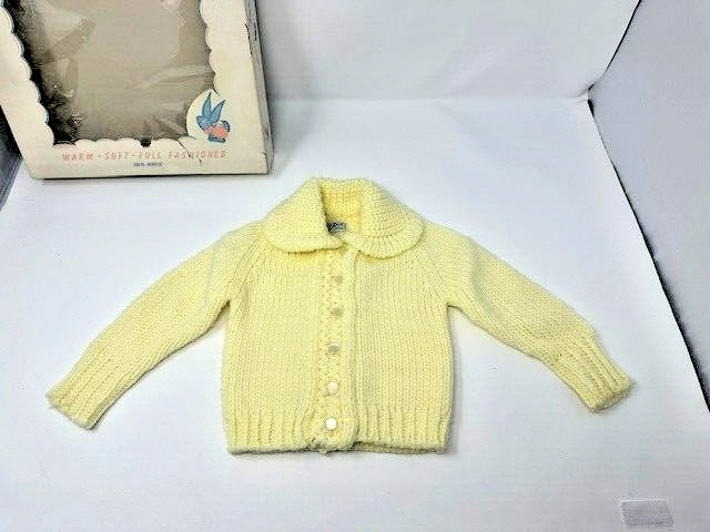 Vintage Japan Cradle Knit Yellow Maize 4 pc infants legging set hat gloves