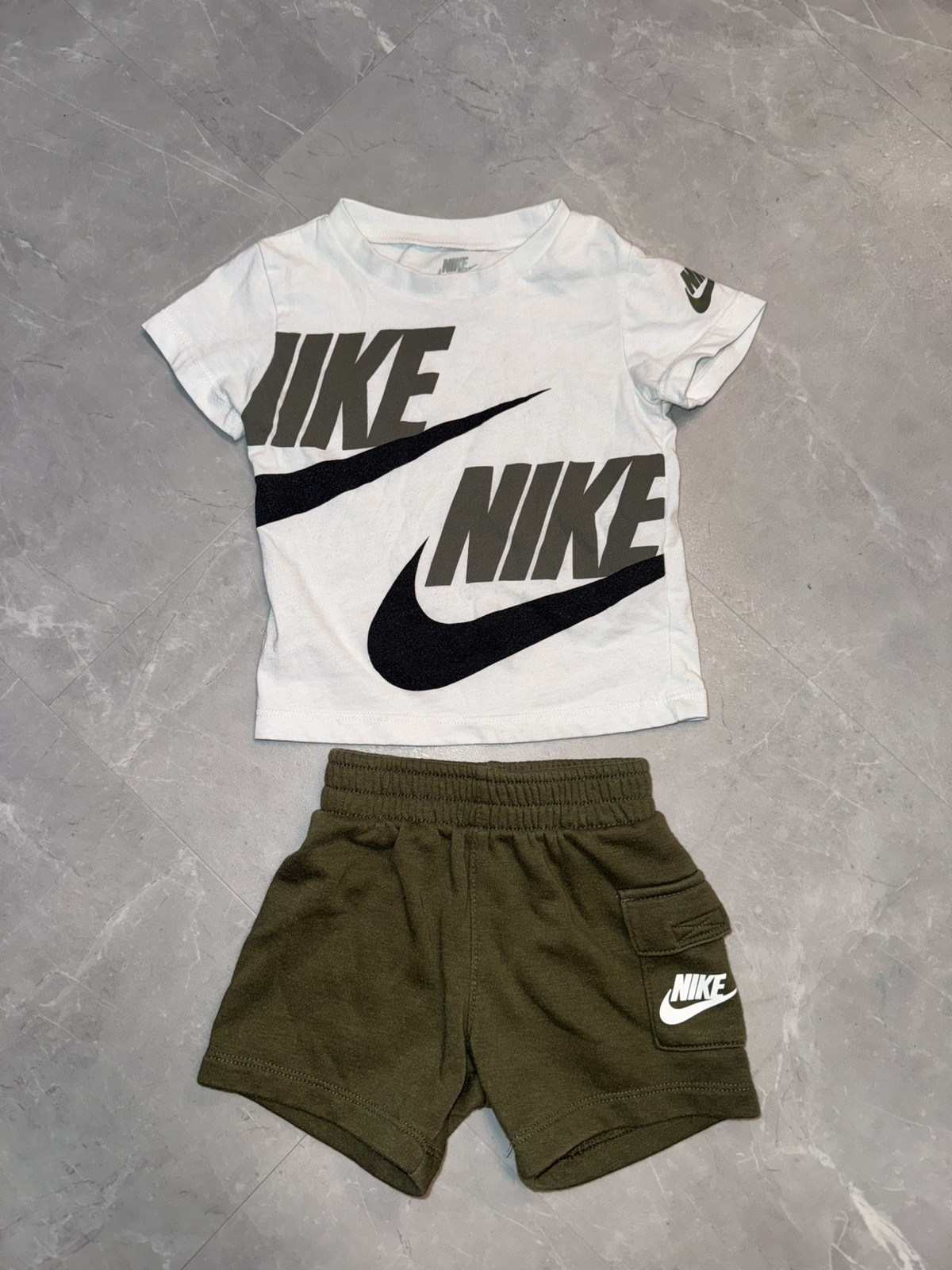 Nike Infant 2pc Short Set – 12M Green White Black Toddler Kids Unisex Baby set