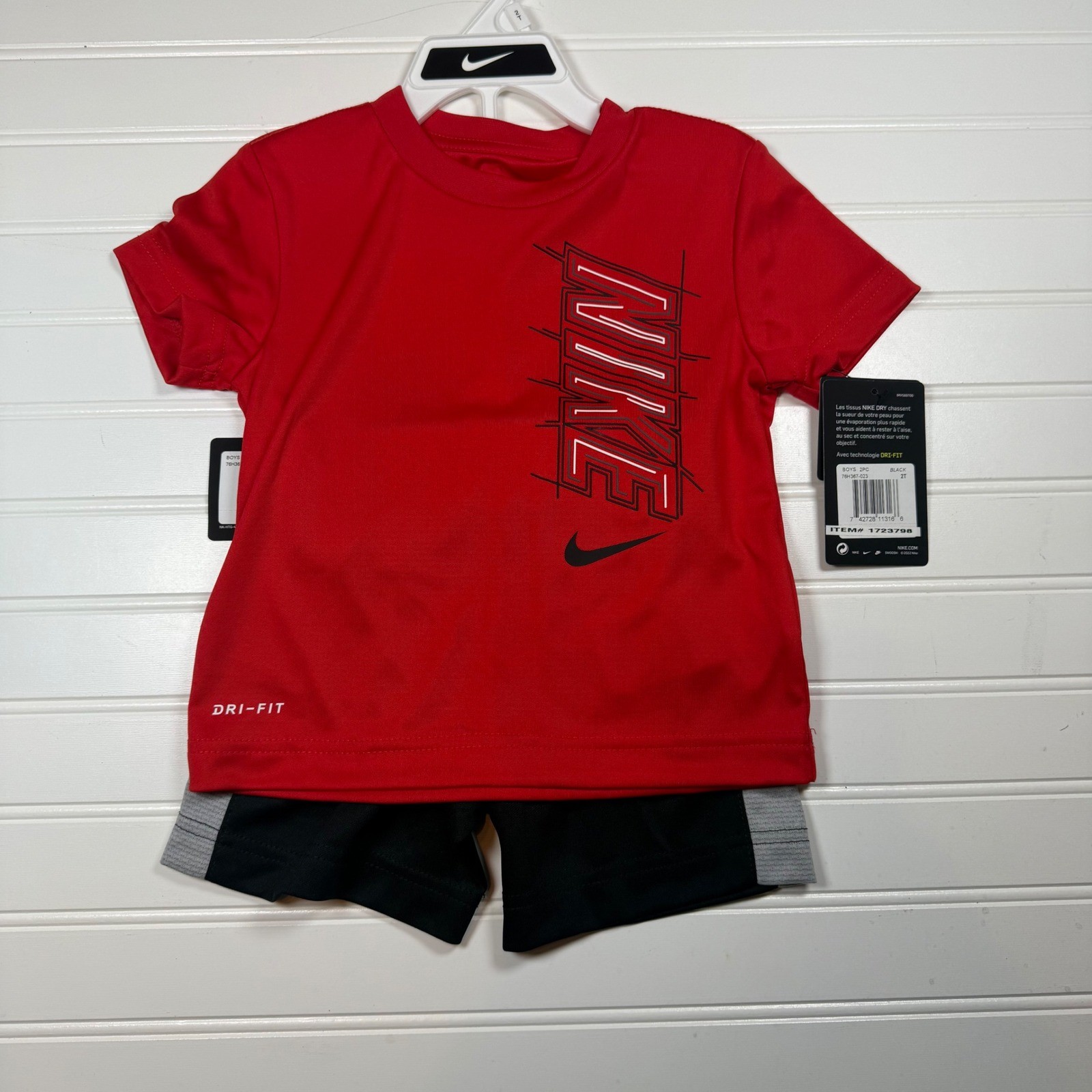 Nike Boys Dri-FIT 2PC T-Shirt and Shorts Set Red Black 2T 76H367-023