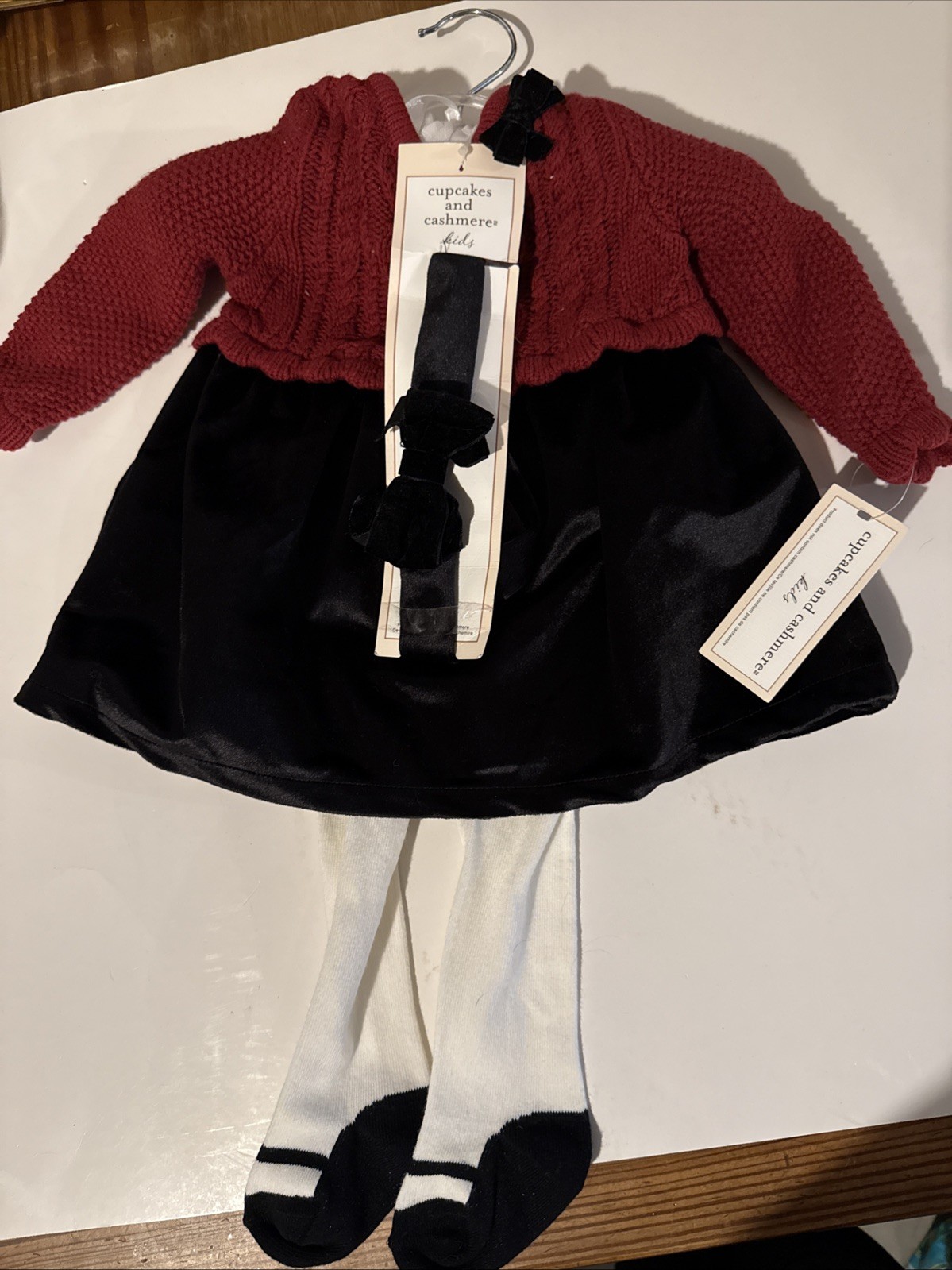 NWT Cupcakes And Cashmere Baby Set 0-3 Months Red Black Dress Headband Gift Set