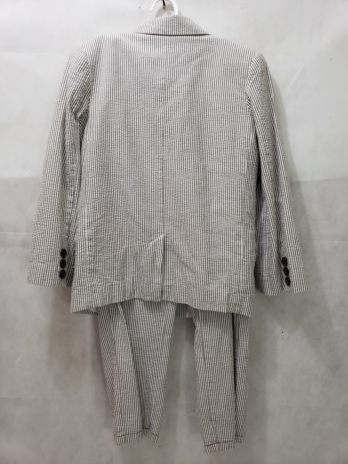 Gymboree Seersucker Sail Suit – Gray White Stripes – Medium Jacket – Sz 8 Pants