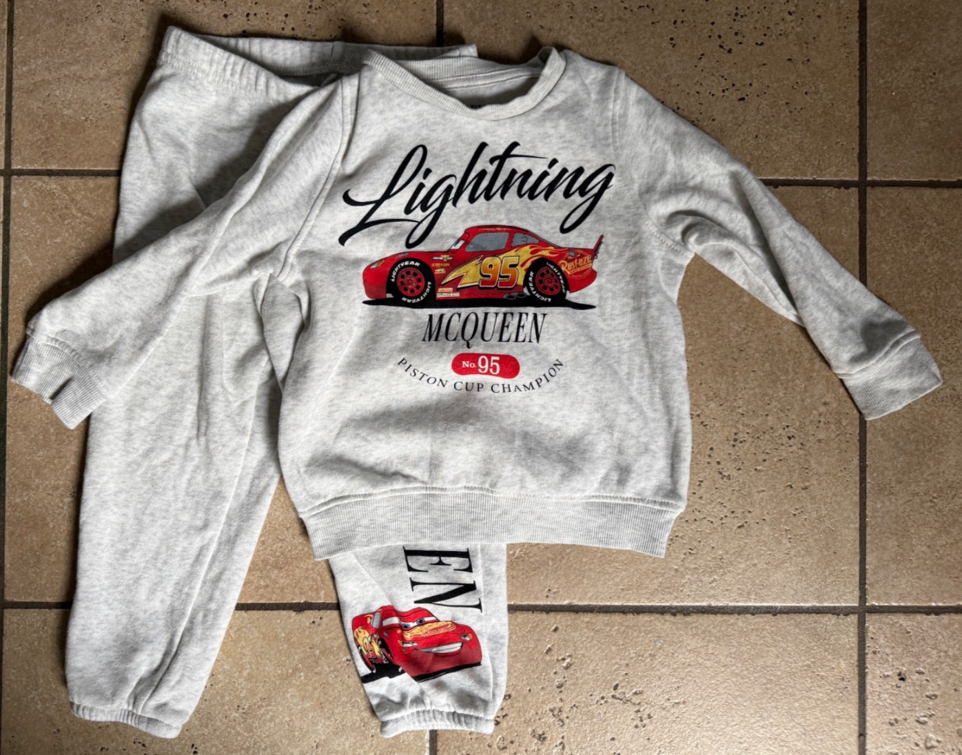 Disney Cars Lightning McQueen Boys Size 3T Sweatshirt Sweatpants Set-Gray-NWOT