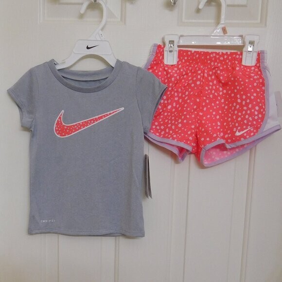 NWT 2pc Nike Gray & Coral Polka Dot Top & Shorts Set sz 2t 3t or 4t