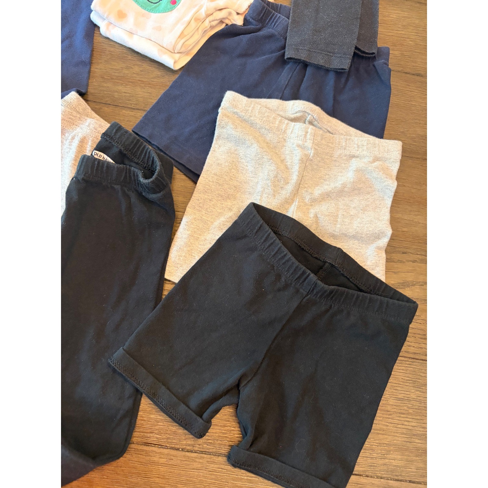 Old Navy & Mixed Brands Toddler Girls 2T Clothing Lot Leggings Shorts Tops 10pc