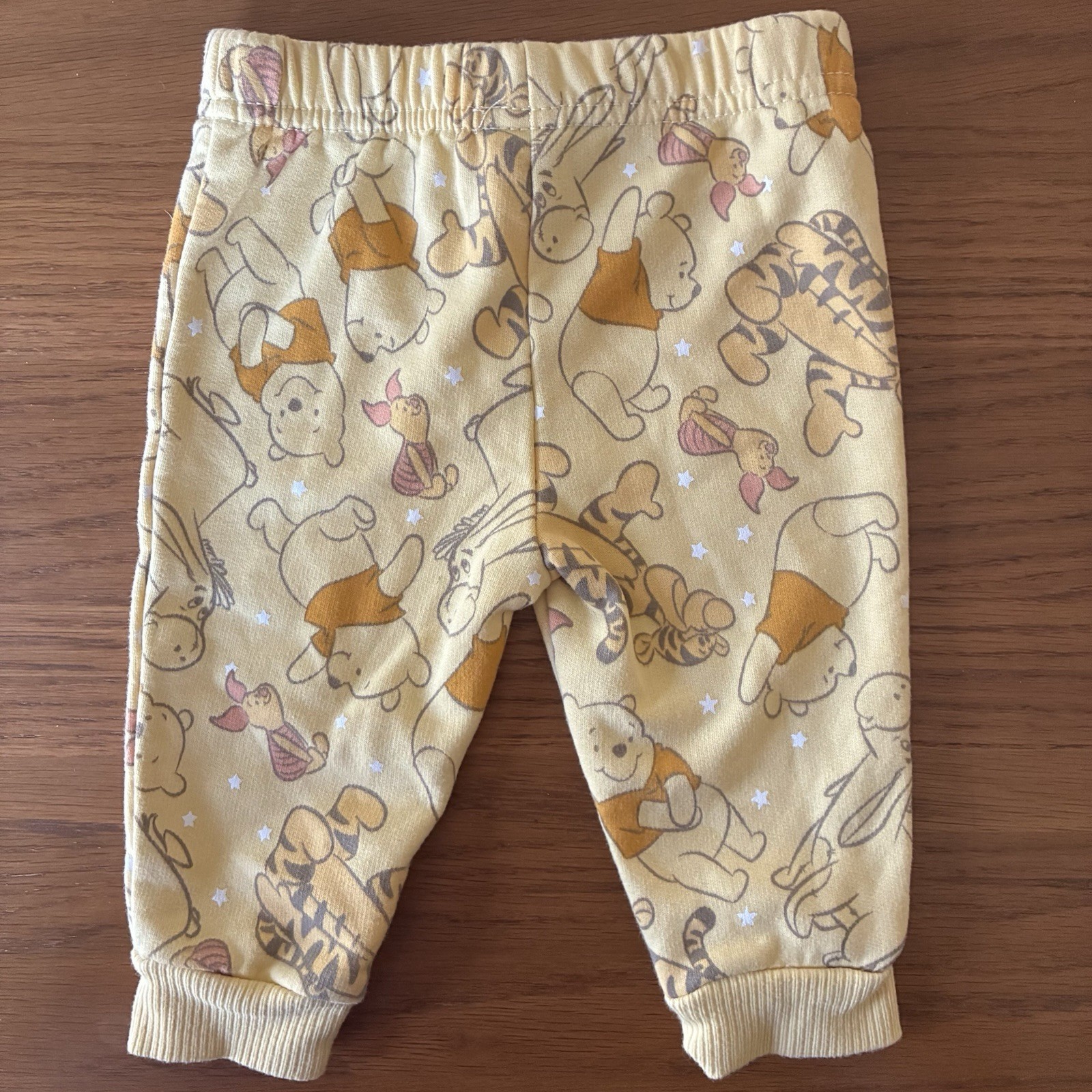Disney Baby 2 Piece Unisex Winnie the Pooh Set- 3-6 Months