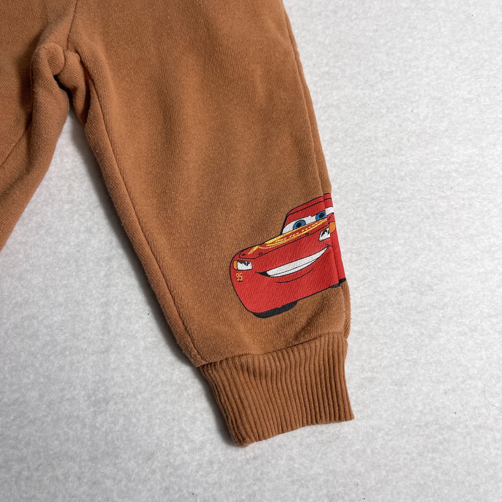 Disney Cars 2 Piece Brown Sweatsuit Hoodie Cargo Pants Lightning McQueen Sz 12M