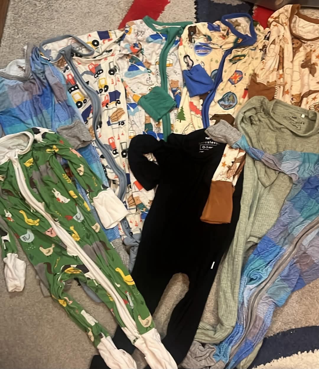 Little sleepies 0-3 (one Is. 3-6) month Bundle! 9 Total Sleepies!