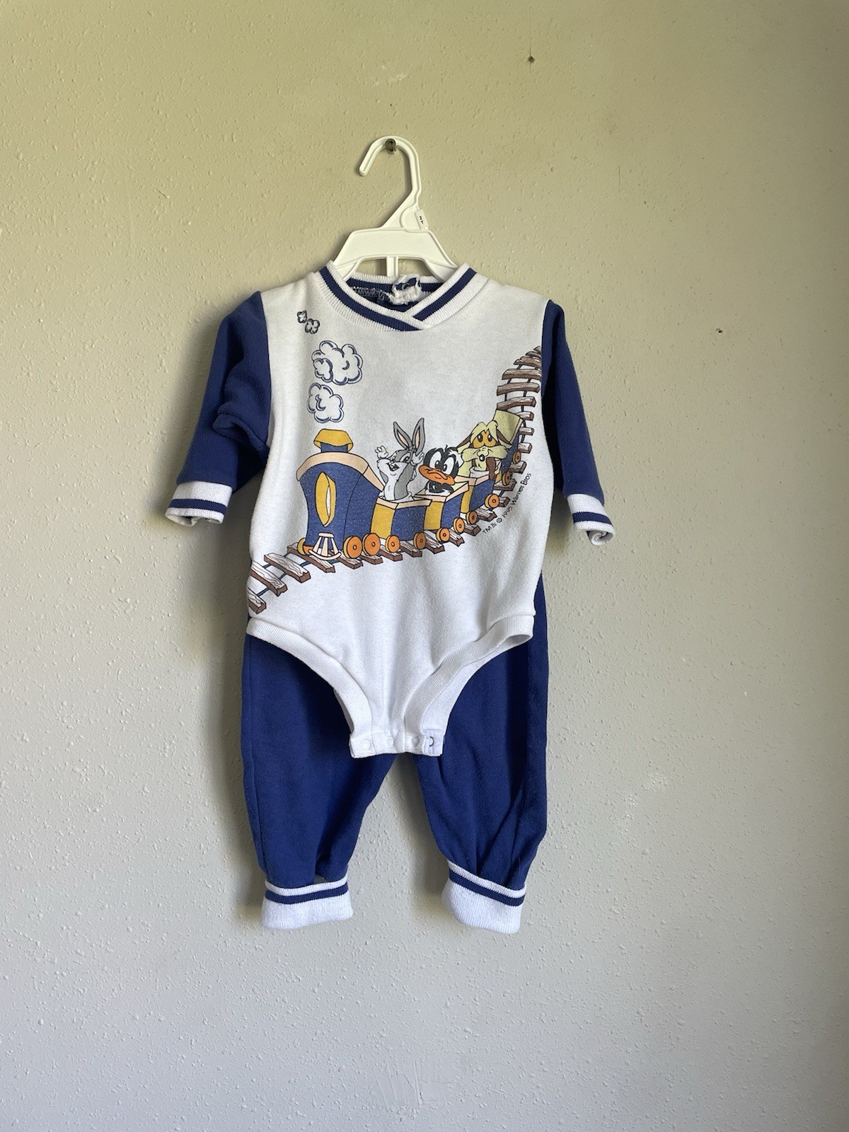 Vintage Looney Tunes Gerber Sweatshirt Bodysuit And Joggers Set Size 6/9 Months