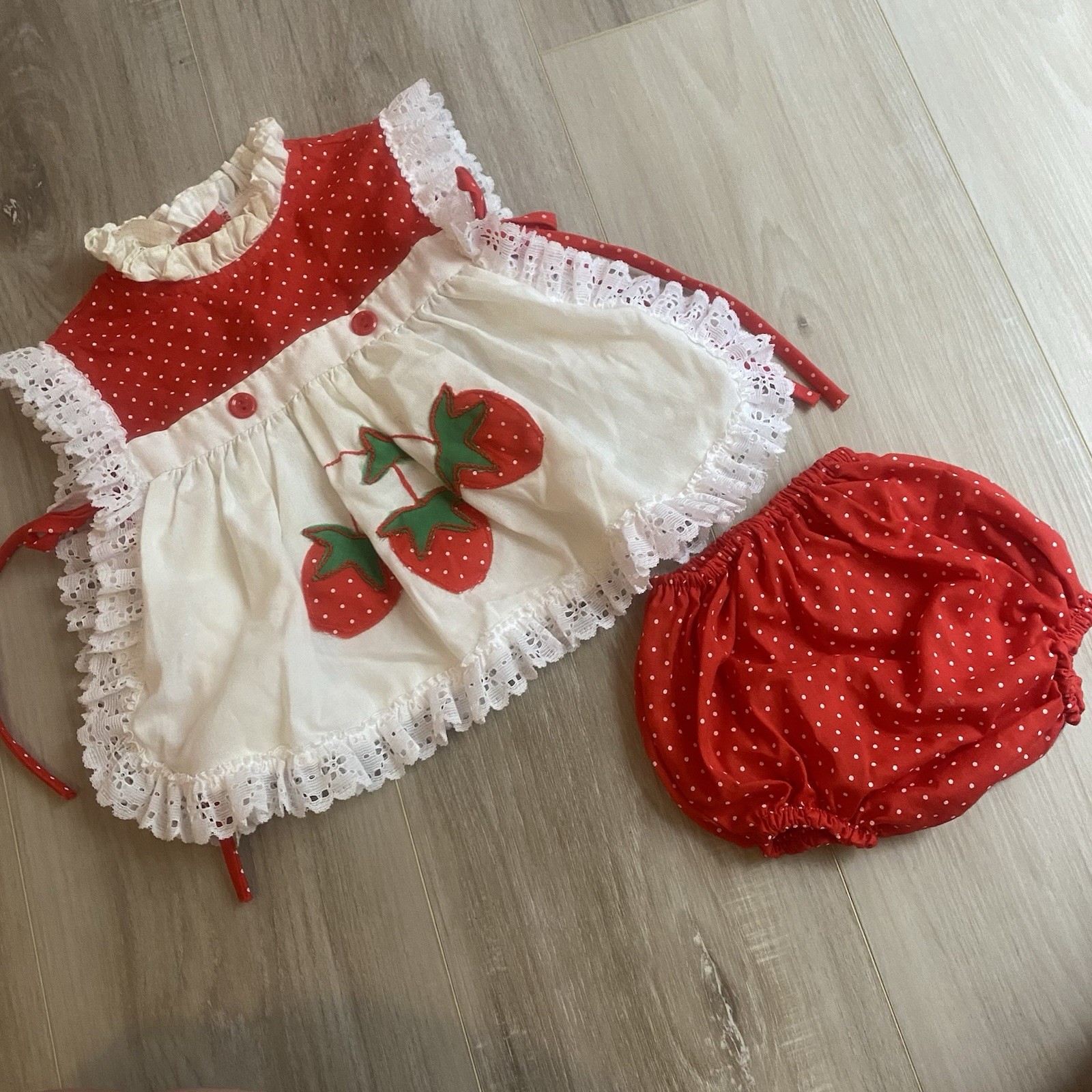 Vintage New York Kids Infant 9m Strawberry Dress & Bloomers Set Lace Ruffle