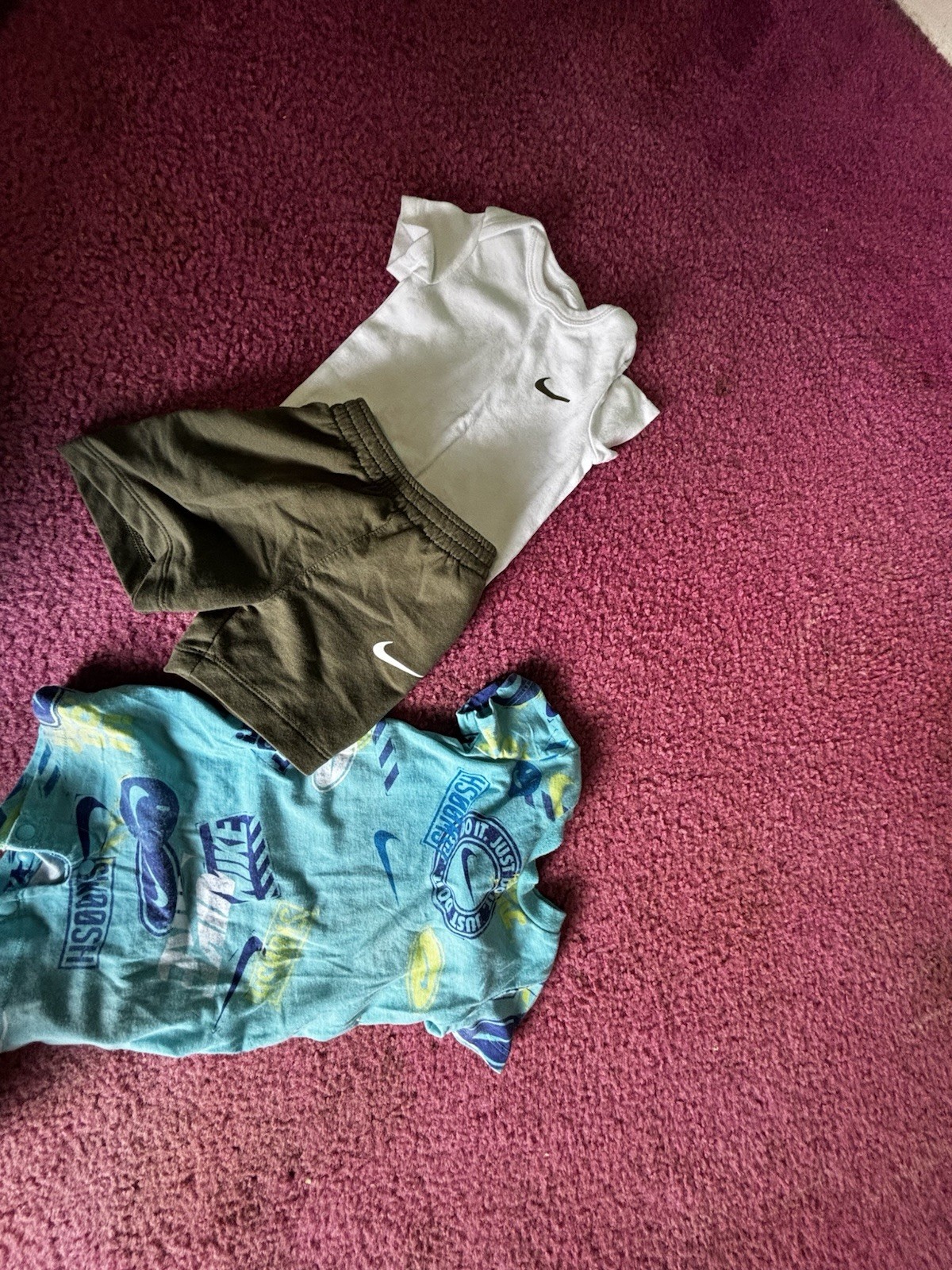 Nike Baby Toddler Outfit Set 6-9 Months T-Shirt Shorts Bodysuit White Olive Blue