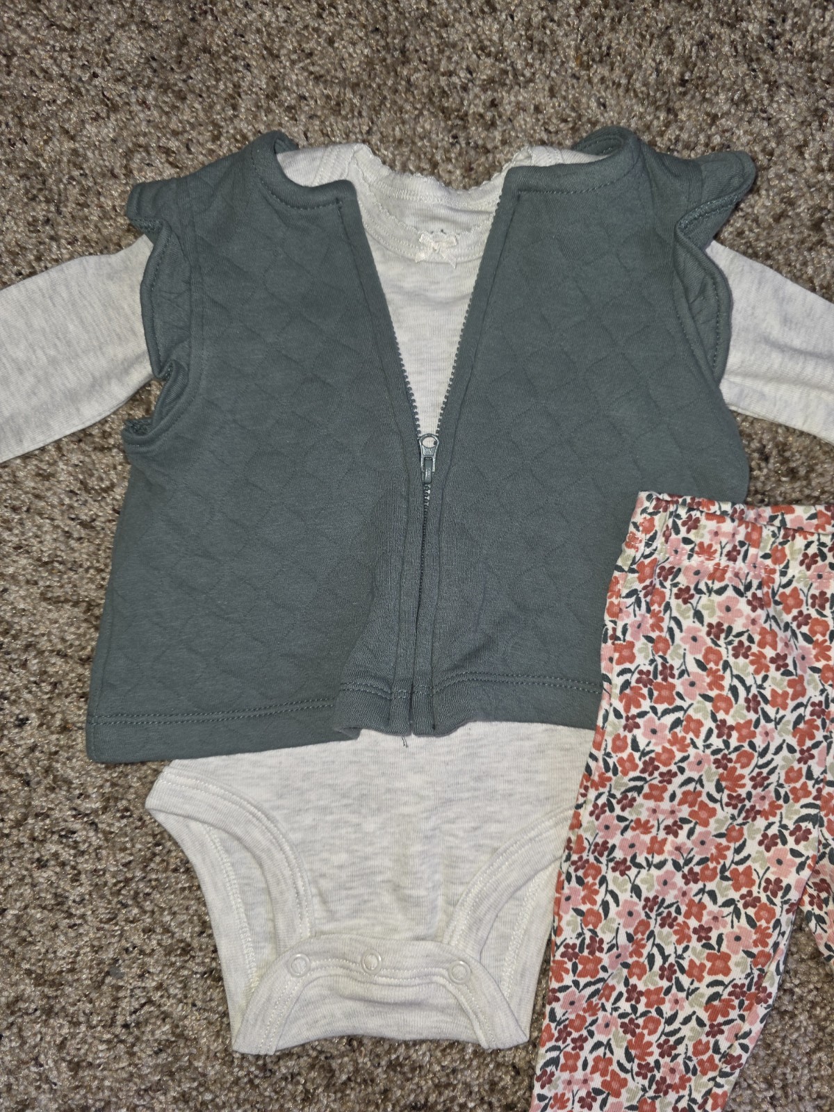 NWT 3-Piece Infant Girl’s CARTER’S Spring Outfit 3 Months