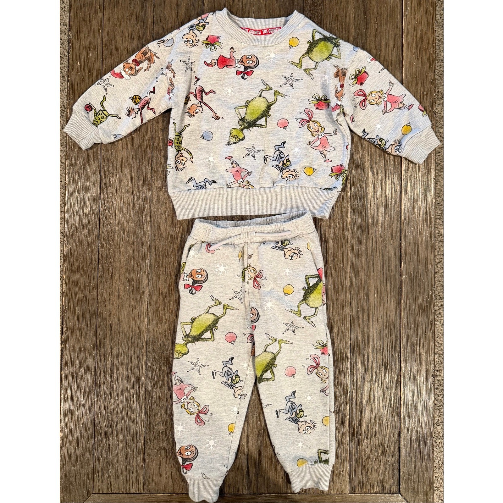 Dr. Seuss The Grinch Toddler Fleece Printed 2 Piece Jogger Set