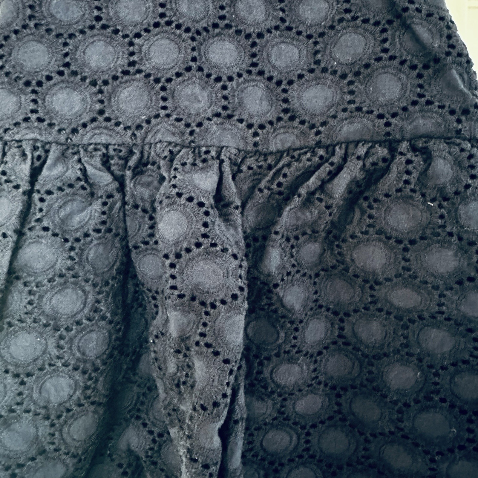 Maggie & Zoe Navy Blue Eyelet Tunic With Matching White Capris Size 3T