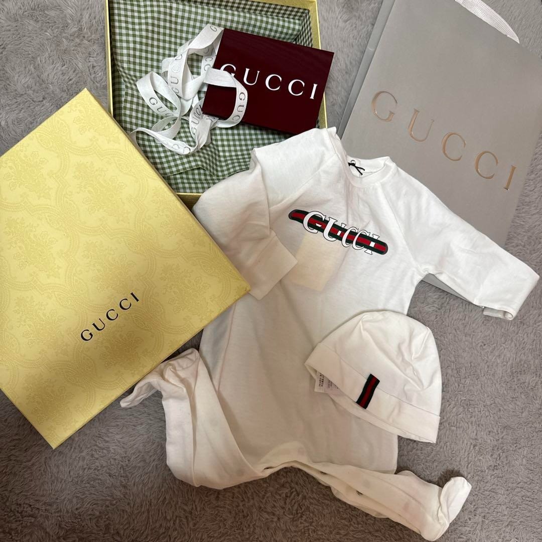 GUCCI Baby Romper and Hat Set Sherry Line Logo Cotton White 6-9 Month Italy