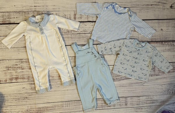 Le Top Bebe Baby Boy Shirts Rompers Size 6 Months Airplanes Giraffes NWOT
