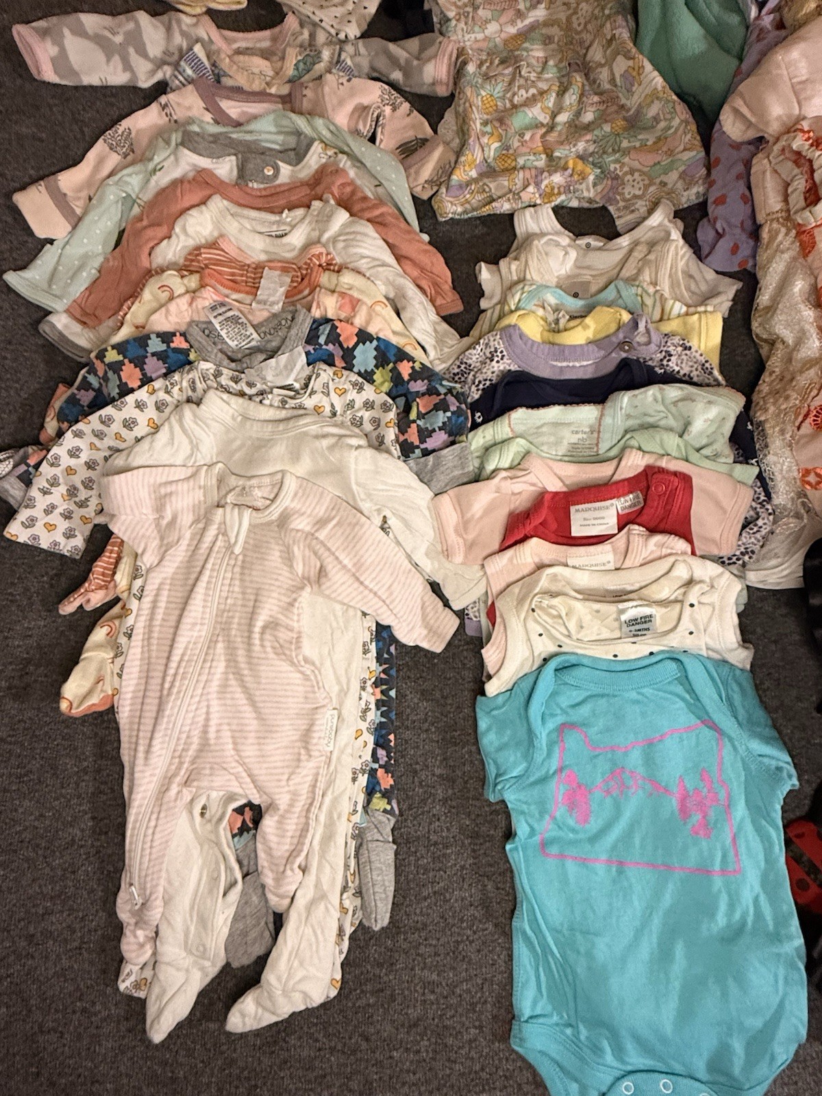 Huge Lot Of 82 Pieces Baby Girl 0-3 Month to 3T Clothes Mixed Brands Good Brands