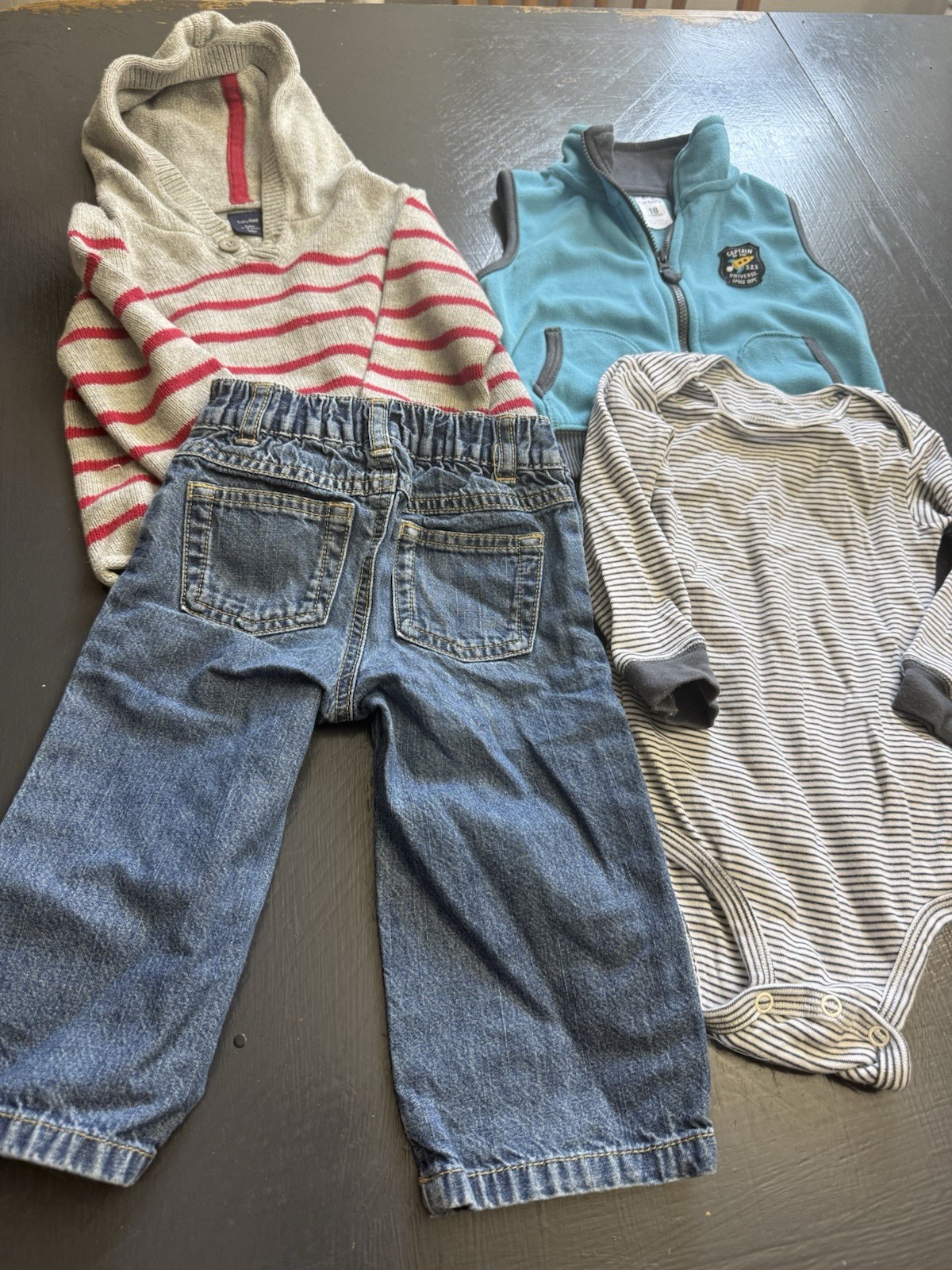 Baby Clothing Lot 12–18 Months Carter’s Baby Gap Hoodie Vest Jeans Bodysuit 4pc