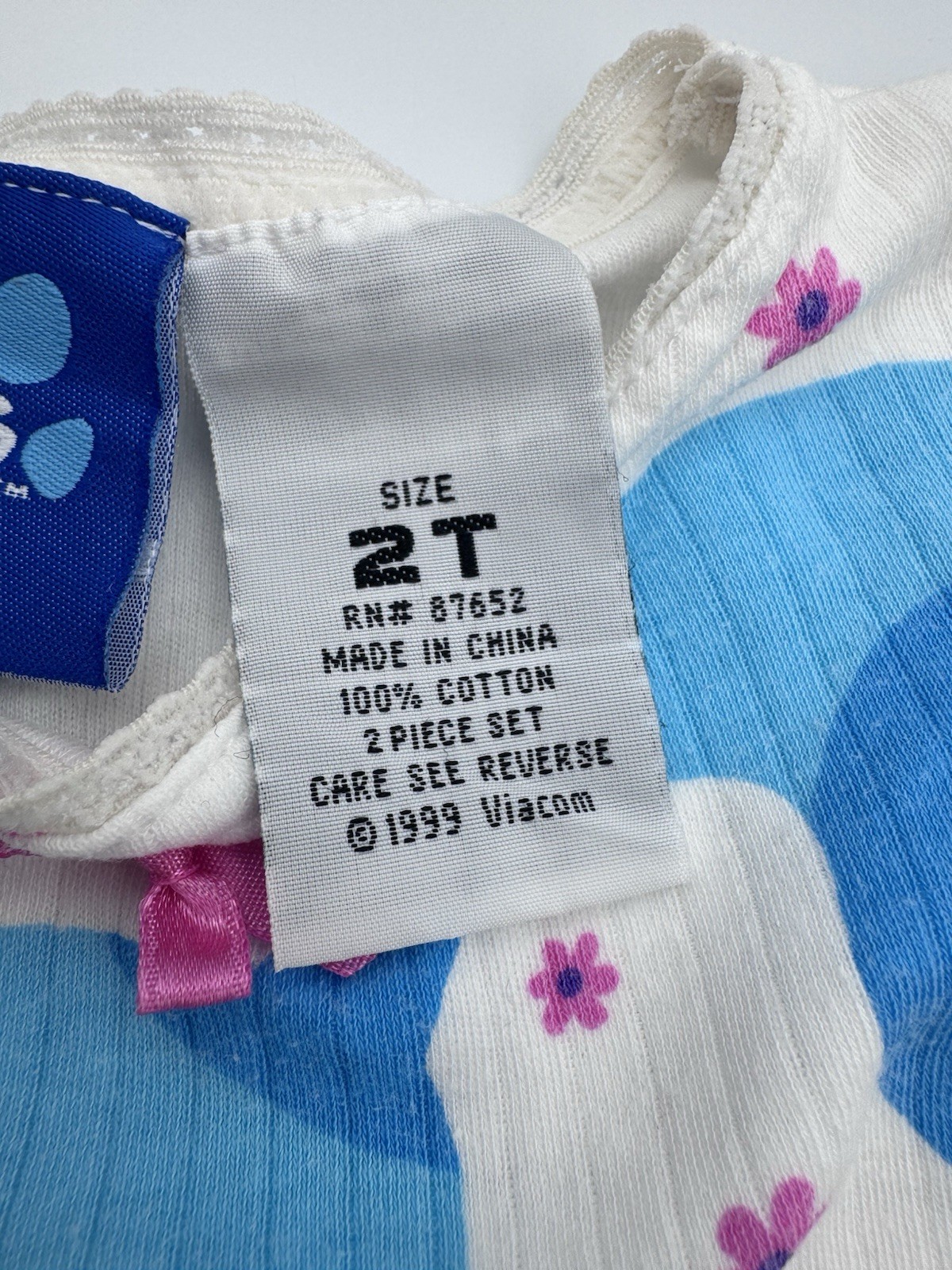 Vintage RARE 1999 Blues Clues Girls 2t 2 Piece Set Shorts and Short Sleeve Top