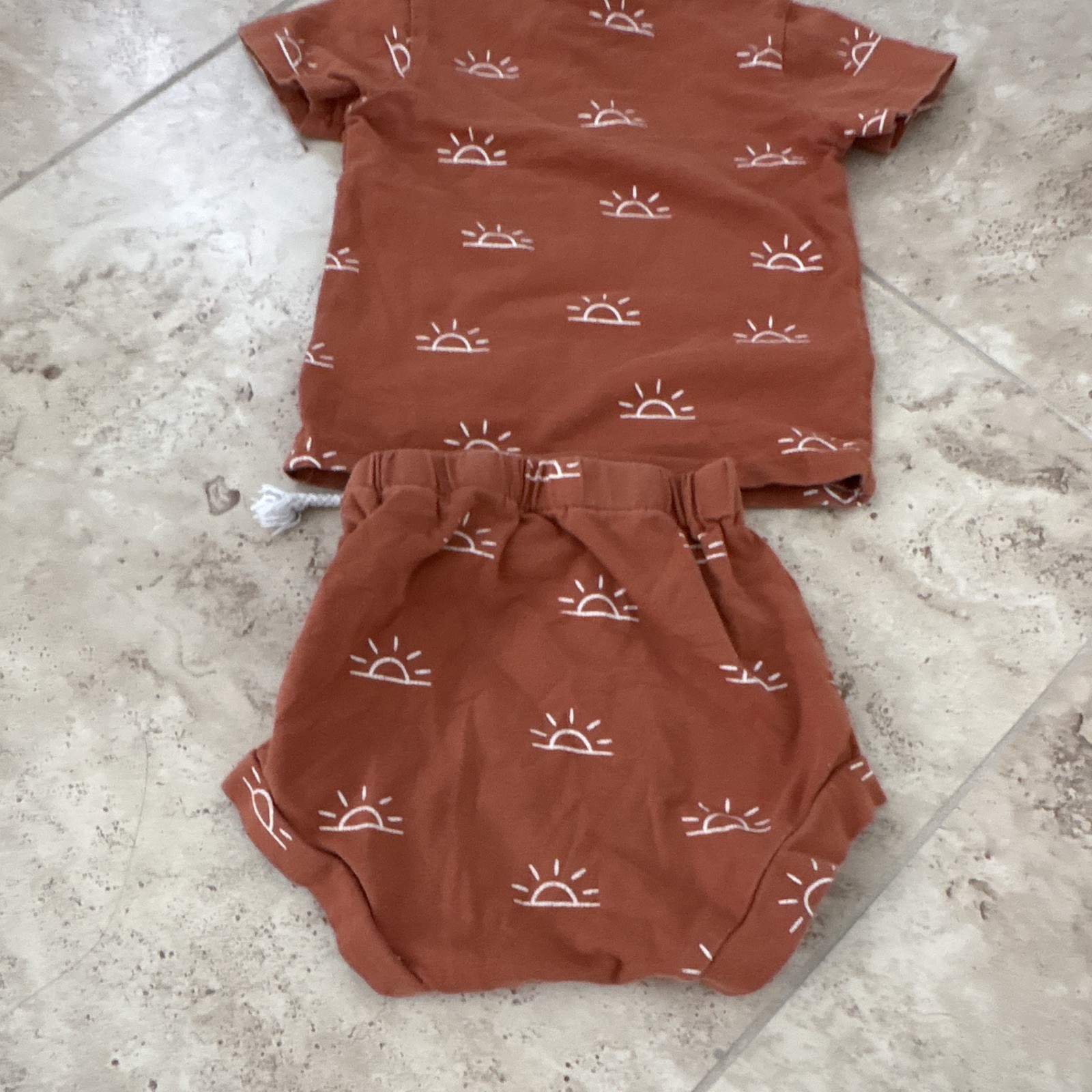 Baby Unisex Brown/White 2pc Knit Shorts Set Sun Print Tee & Shorts Size 80